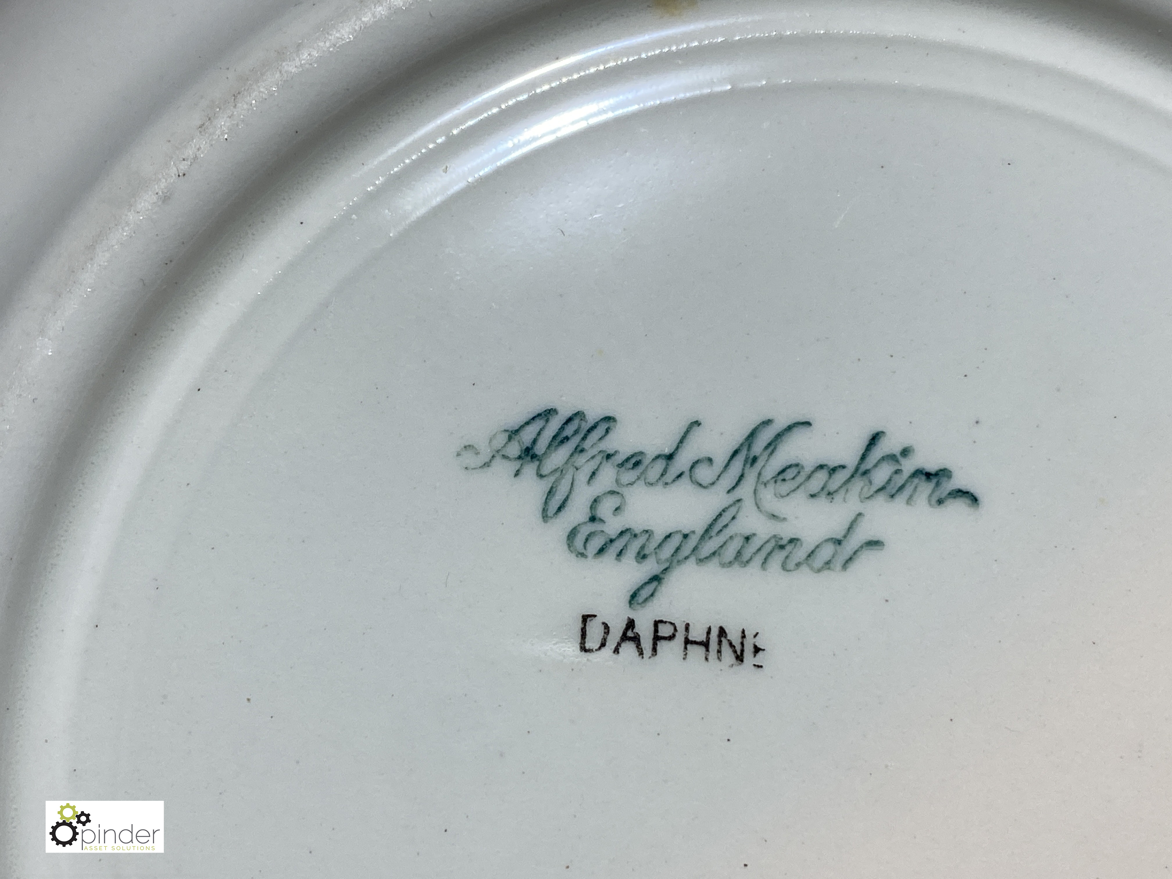 Serving Bowl “Daphne” by Alfred Meakin (location: Wakefield / collection: Monday 7 March) - Image 3 of 3