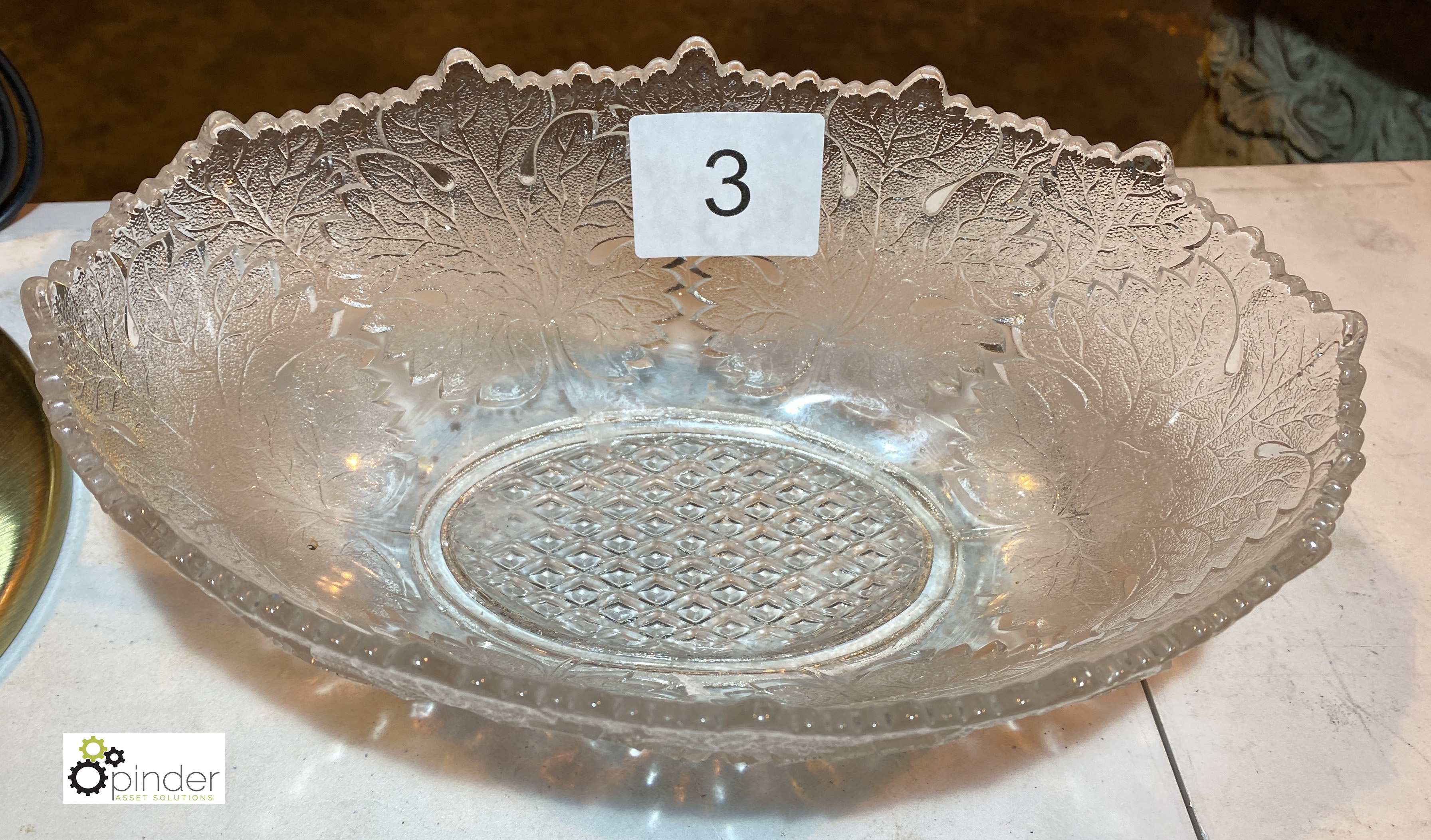 Glass Fruit Bowl (location: Wakefield / collection: Monday 7 March) - Image 2 of 2