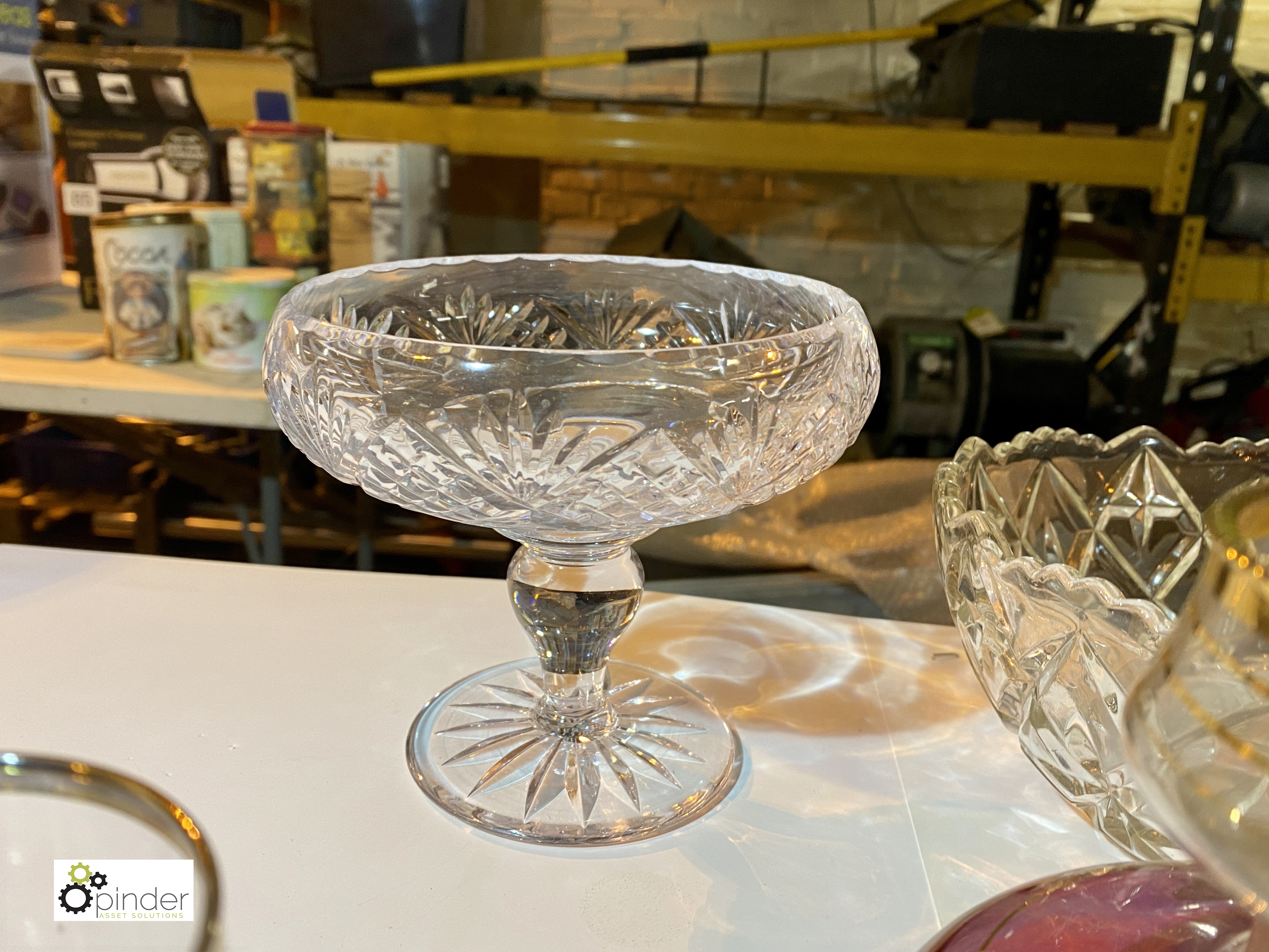 Quantity Cut and Glassware including vase, bowls, etc (location: Wakefield / collection: Monday 7 - Image 4 of 4