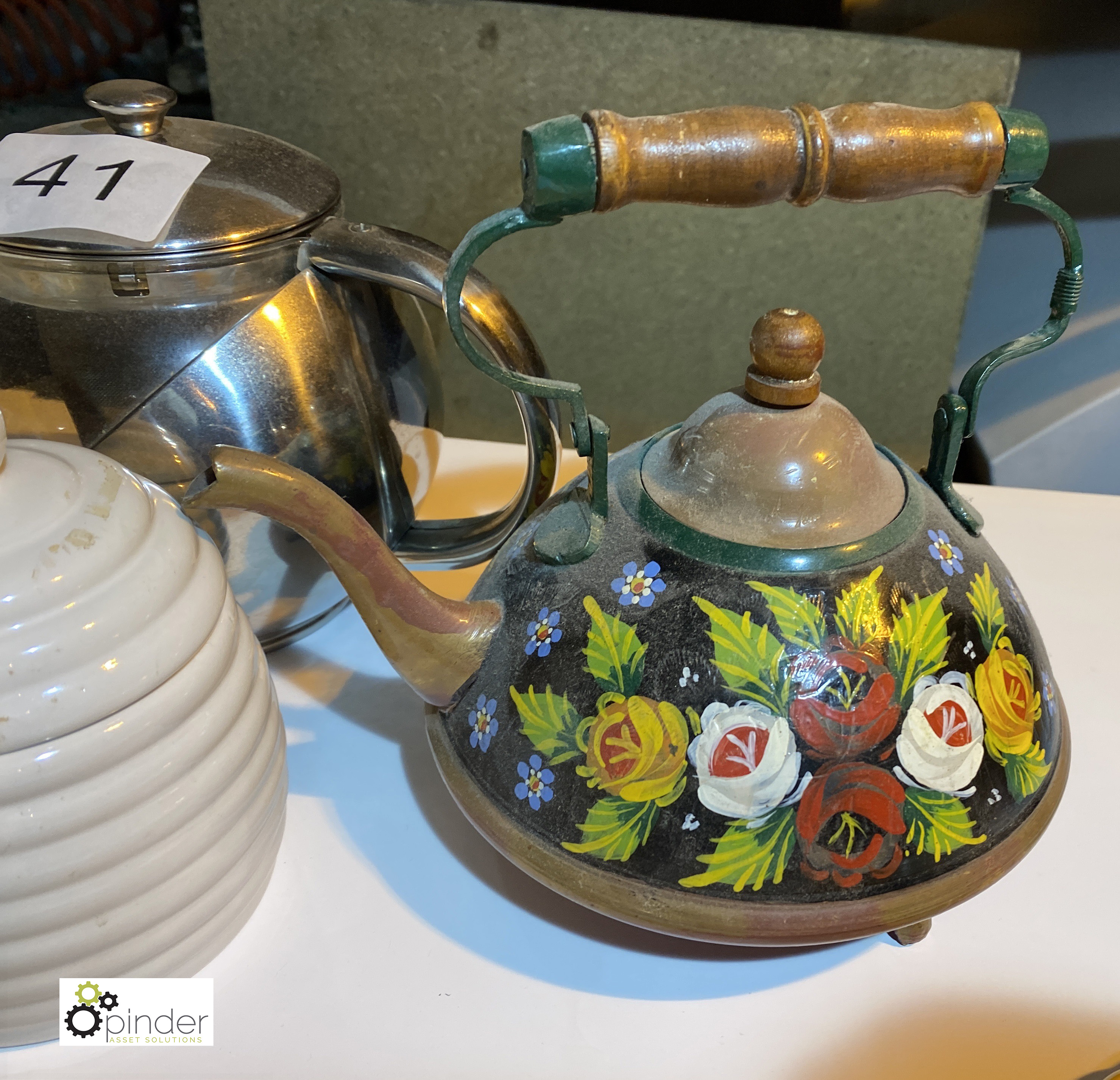 5 various Teapots, Honey Pot and 2 Cups (location: Wakefield / collection: Monday 7 March) - Image 2 of 4