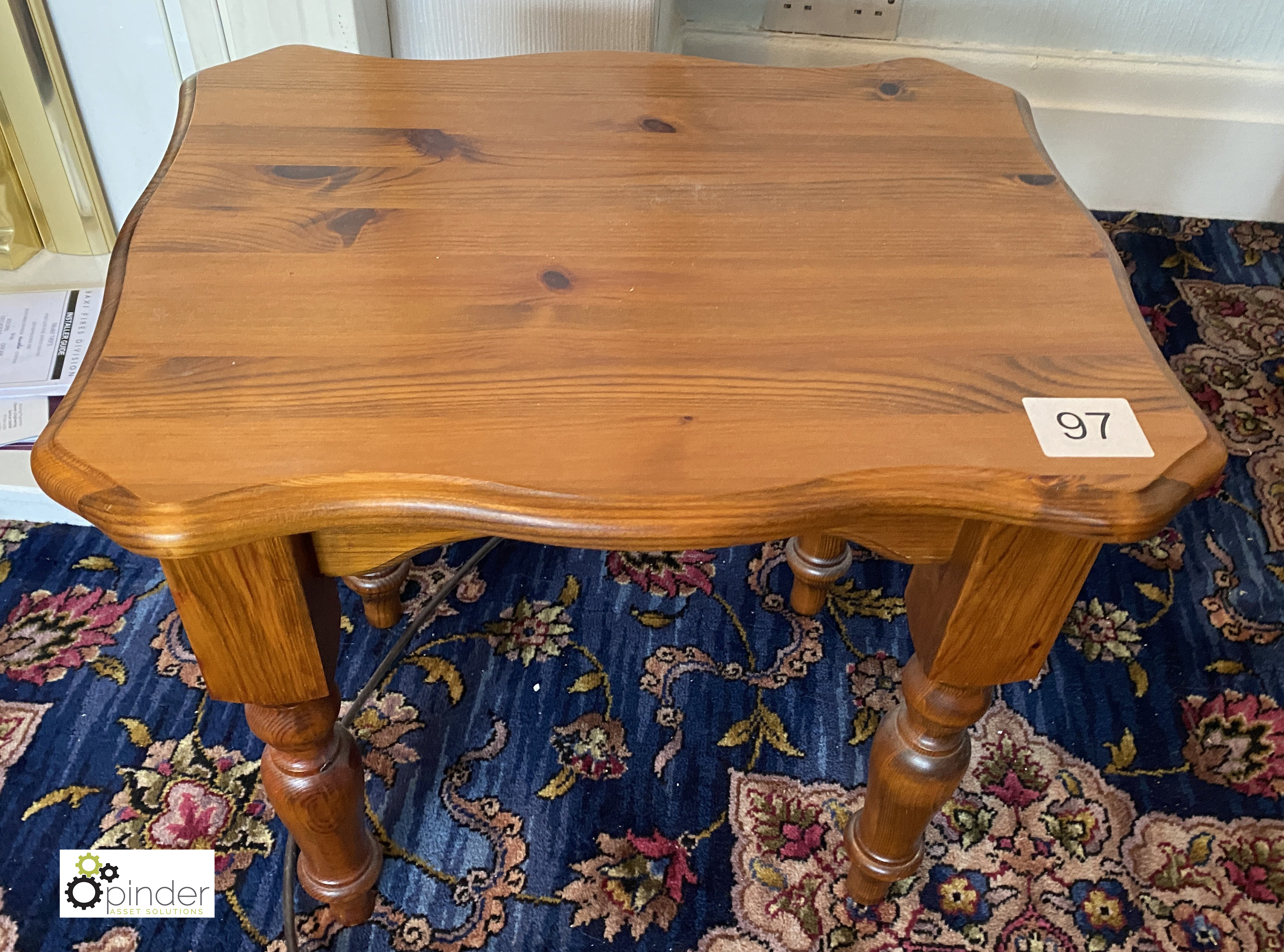 Pine Coffee Table (location: Temple Newsam / collection: Tuesday 8 March between 9.30am and 12noon) - Image 2 of 2