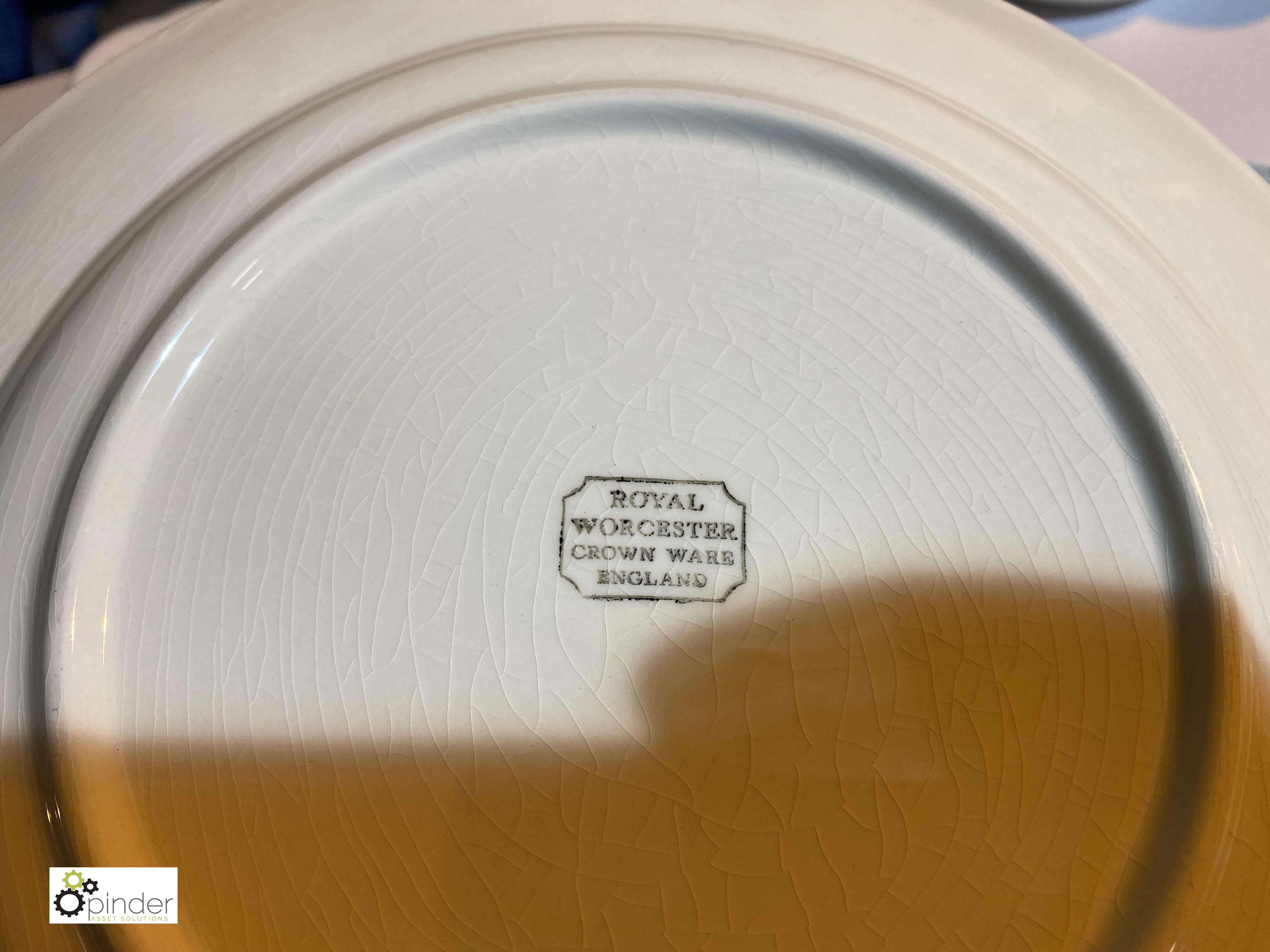 6 Dinner Plates by Royal Worcester (location: Wakefield / collection: Monday 7 March) - Image 2 of 2