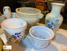 4 various Vases and Flower Pots (location: Wakefield / collection: Monday 7 March)