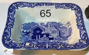 Blue and white shredded wheat Dish “Abbey 1790” by Geo Jones & Sons (location: Wakefield /