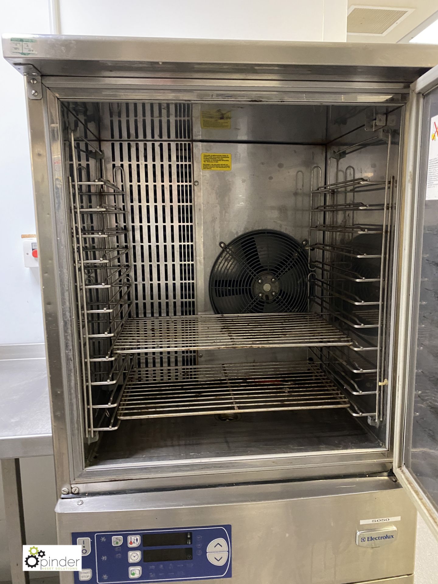 Electrolux stainless steel Blast Freezer/Chiller (located in Main Kitchen) - Image 3 of 4