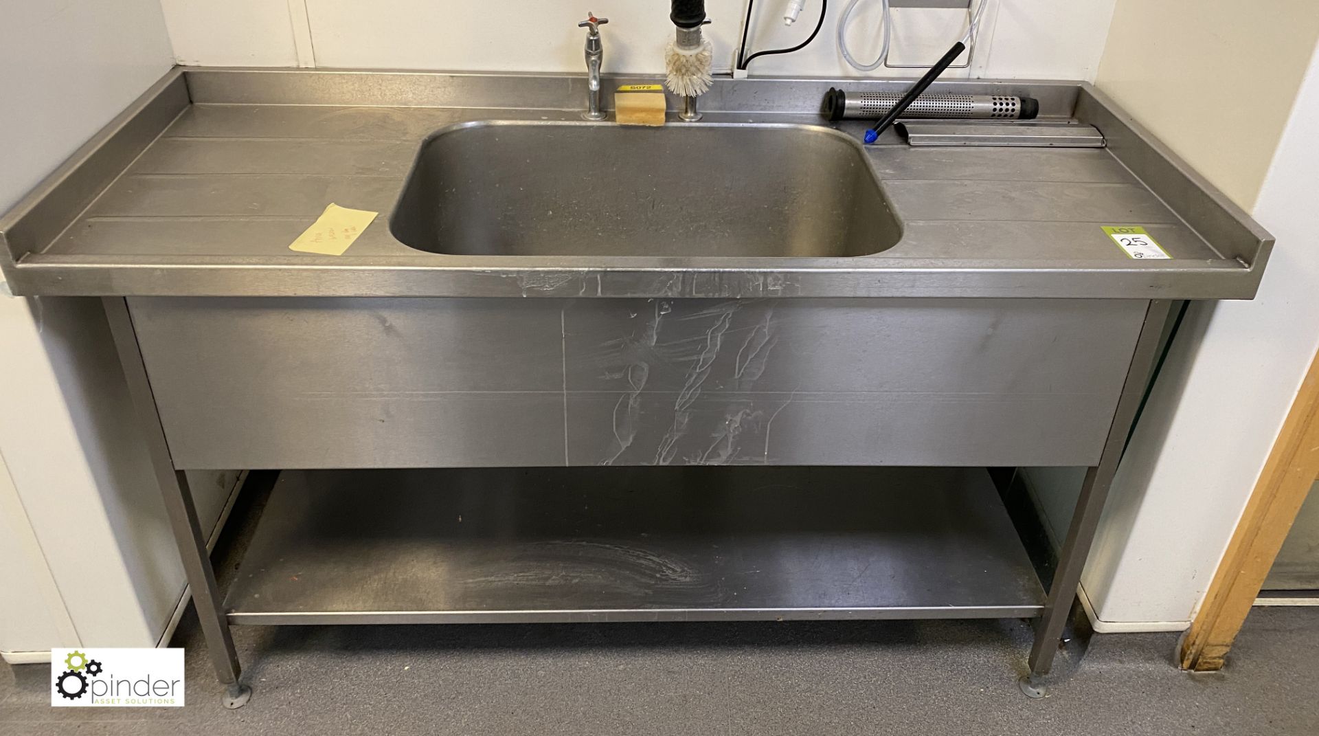 Stainless steel Wash Down Sink, 1700mm x 650mm x 930mm, with left and right hand drainers (located - Image 2 of 2