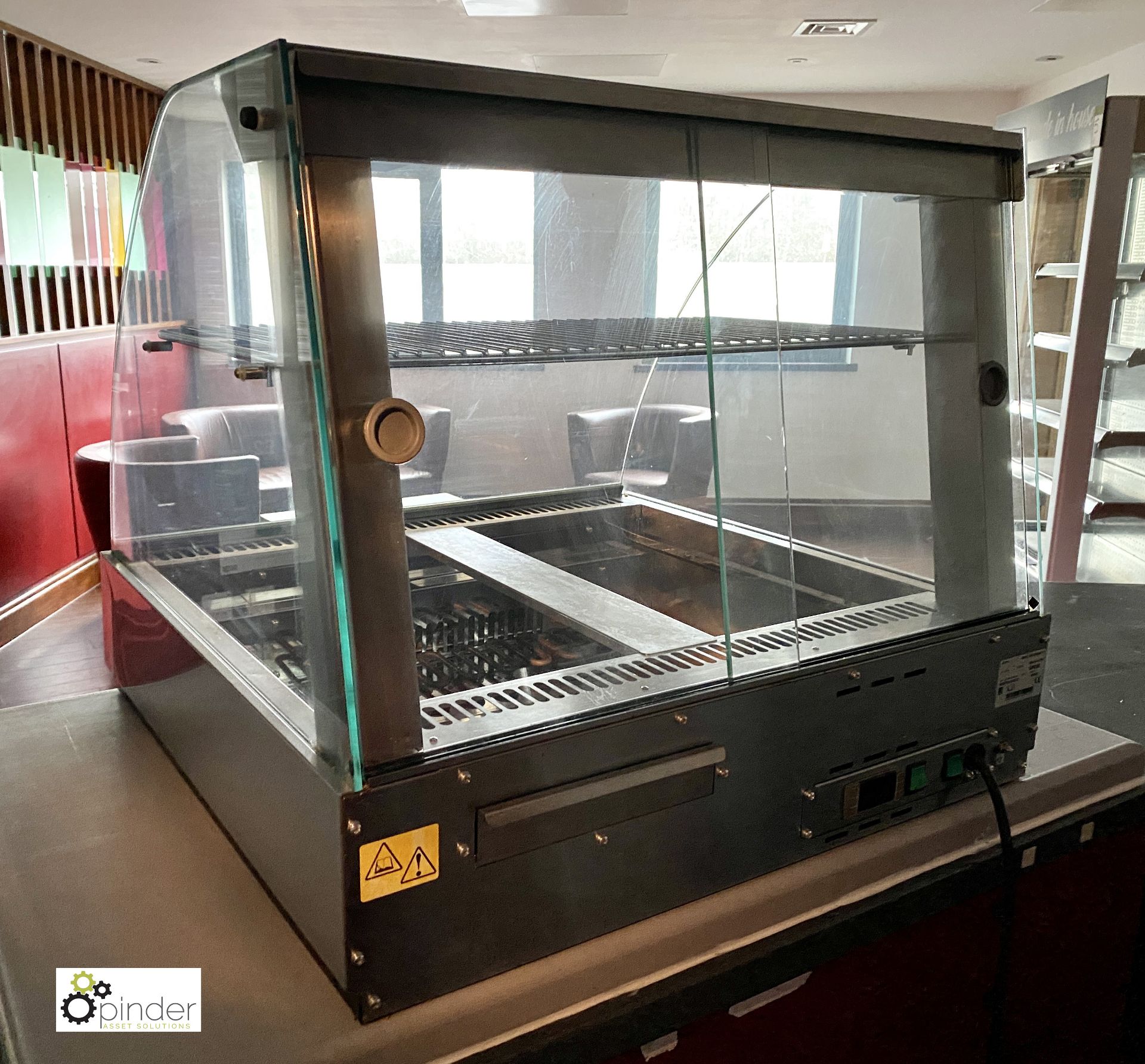 Lincat SCH785 counter top Heated Food Display Cabinet, 240volts, 780mm x 750mm (located in Coffee - Image 3 of 4