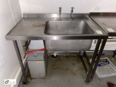 Stainless steel Sink with left hand drainer, 1100mm x 700mm x 920mm (located in Coffee Shop)