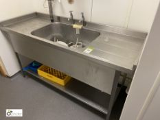 Stainless steel Wash Down Sink, 1740mm x 650mm x 910mm, with left and right hand drainers (located