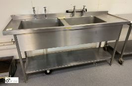 Stainless steel twin bowl Sink, 1800mm x 600mm x 900mm, with left and right hand drainer (located in
