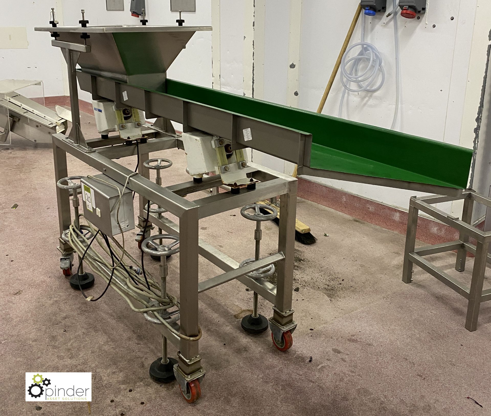 Riley Automation stainless steel mobile Vibratory Feed, chute size 2000mm x 200mm, 240volts (