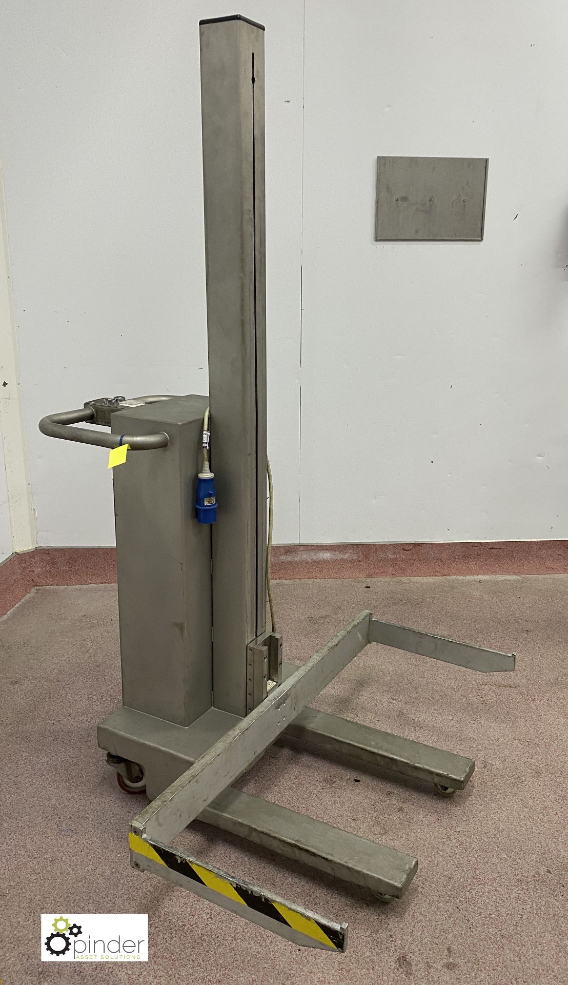 Compac mobile stainless steel Tub/Bin Lifter, swl 125kg, 240volts, 16amps (please note there is a - Image 4 of 4