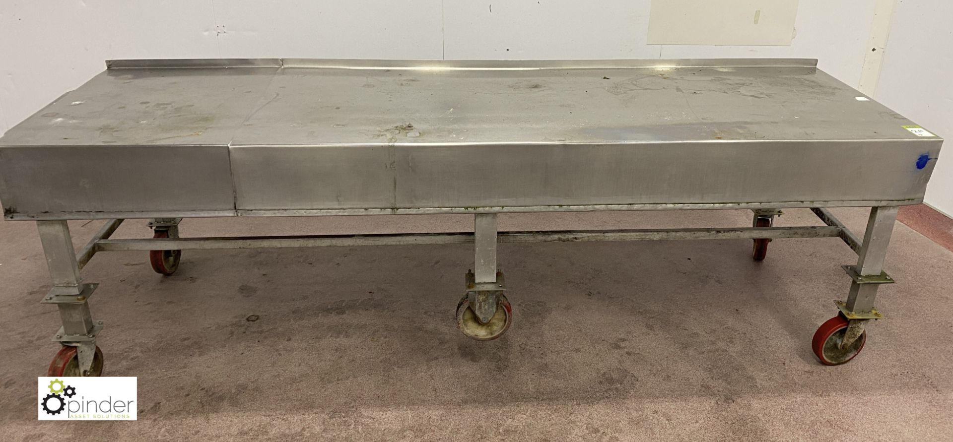 Stainless steel mobile Preparation Table, 3050mm x 920mm x 930mm (please note there is a lift out - Image 2 of 3