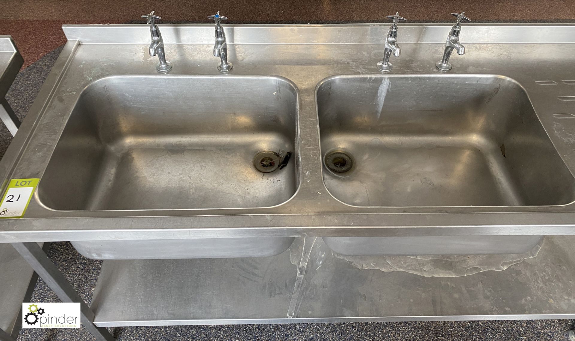 Stainless steel twin bowl Sink, 1800mm x 700mm x 840mm, with right hand drainer and under shelf - Image 2 of 3