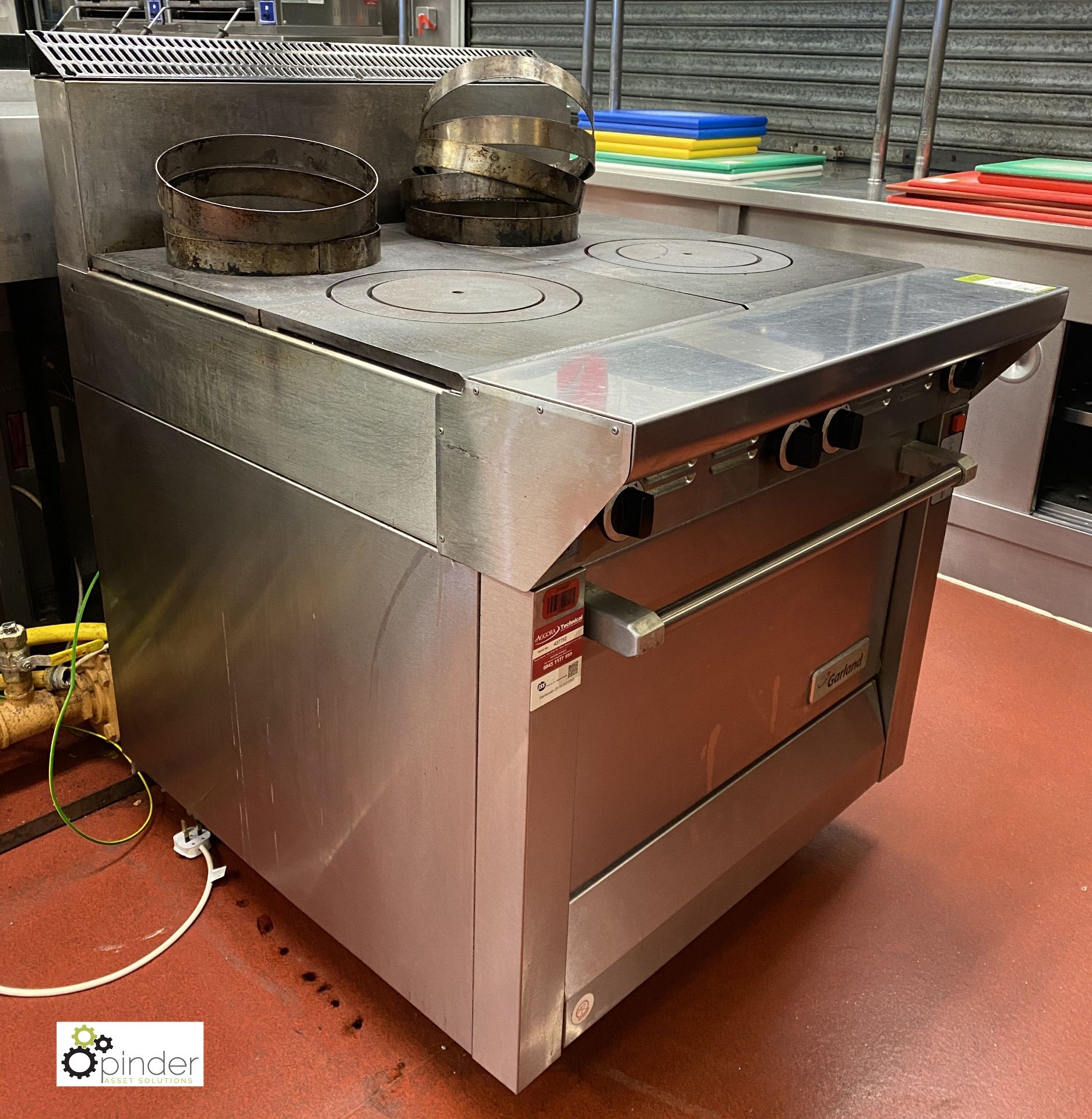 Garland stainless steel gas fired Contact Range, with 2 bullseye top and single oven, 870mm x - Image 4 of 5