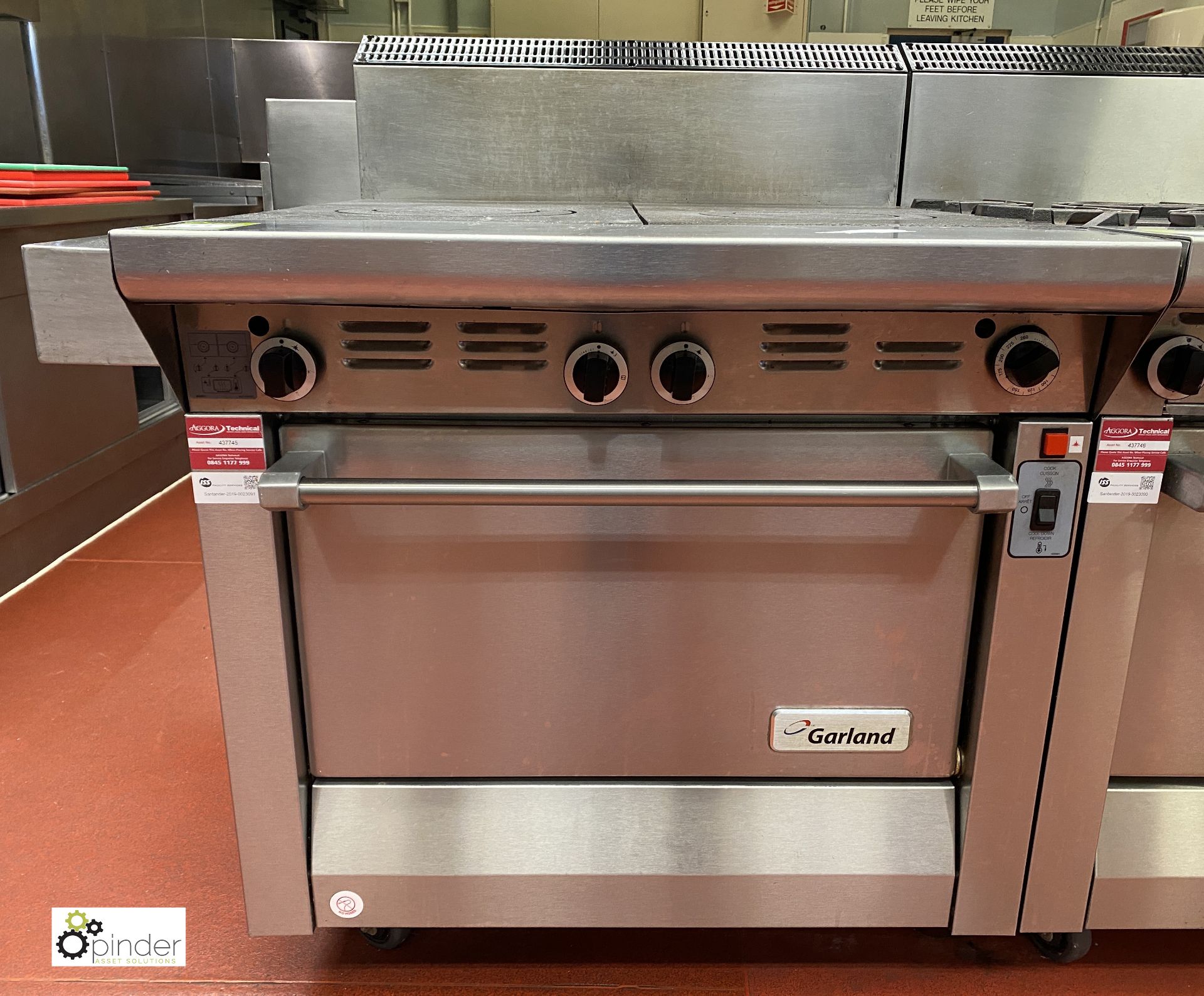 Garland stainless steel gas fired Contact Range, with 2 bullseye top and single oven, 870mm x - Image 3 of 6