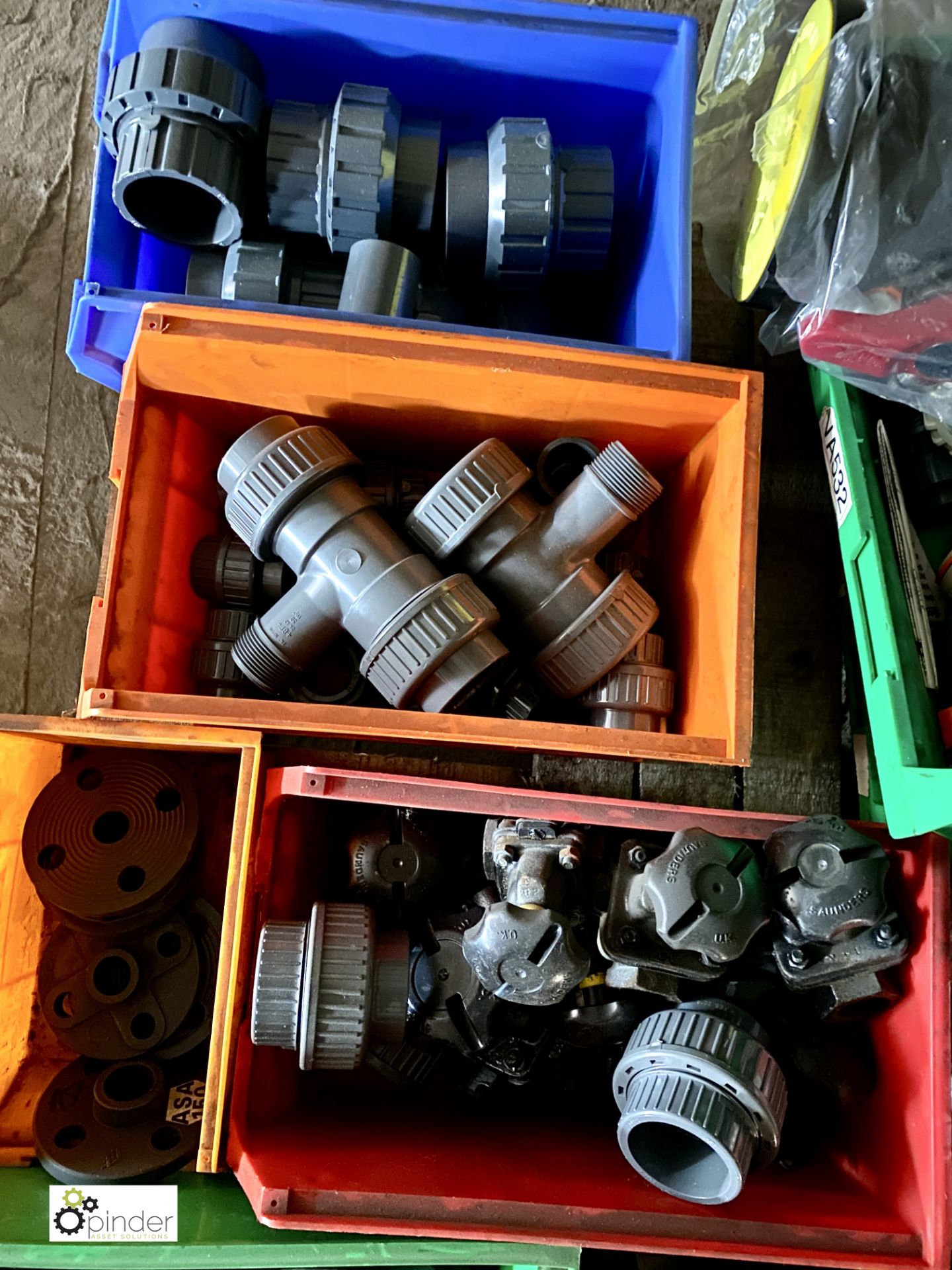 Quantity various Plastic Pipe Fittings including valves, T connectors, flanges, etc, to pallet ( - Image 4 of 7