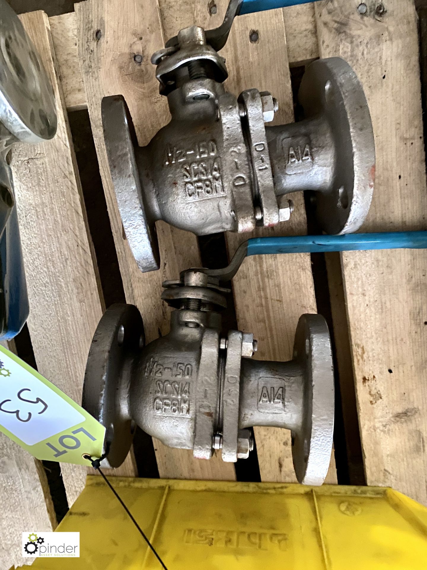 Approx 15 various steel and stainless steel Gate Valves, etc, to pallet (please note there is a lift - Image 3 of 7