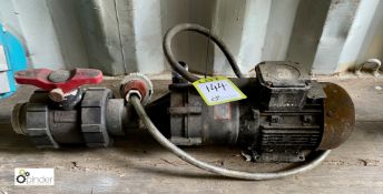 Pump Set with valve (please note there is a lift out fee of £2 plus VAT on this lot)