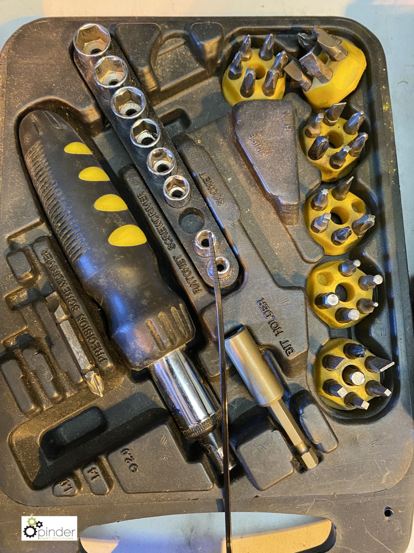 Screwdriver/Socket Set and flexible Ratchet - Image 2 of 4