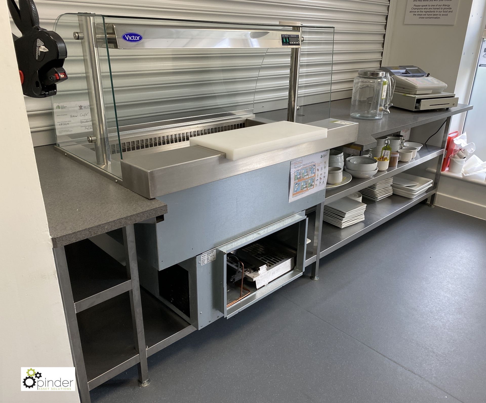 Victor DRDL3DZ refrigerated Servery, with servery counter and stainless steel shelves, 3220mm x - Image 3 of 9