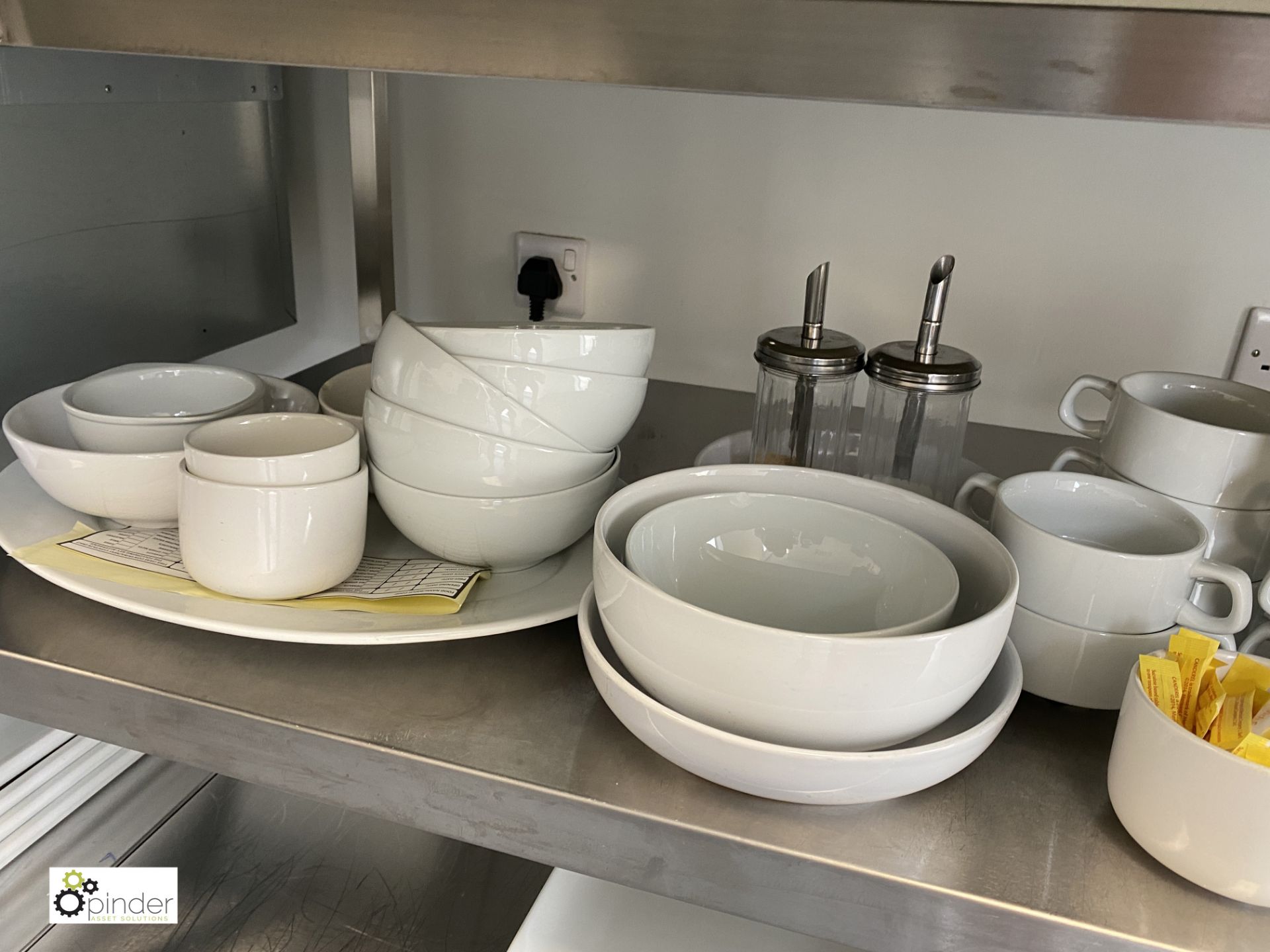 Quantity Bowls, Soup Bowls, Plates, Serving Platters, to 2 shelves - Image 3 of 7