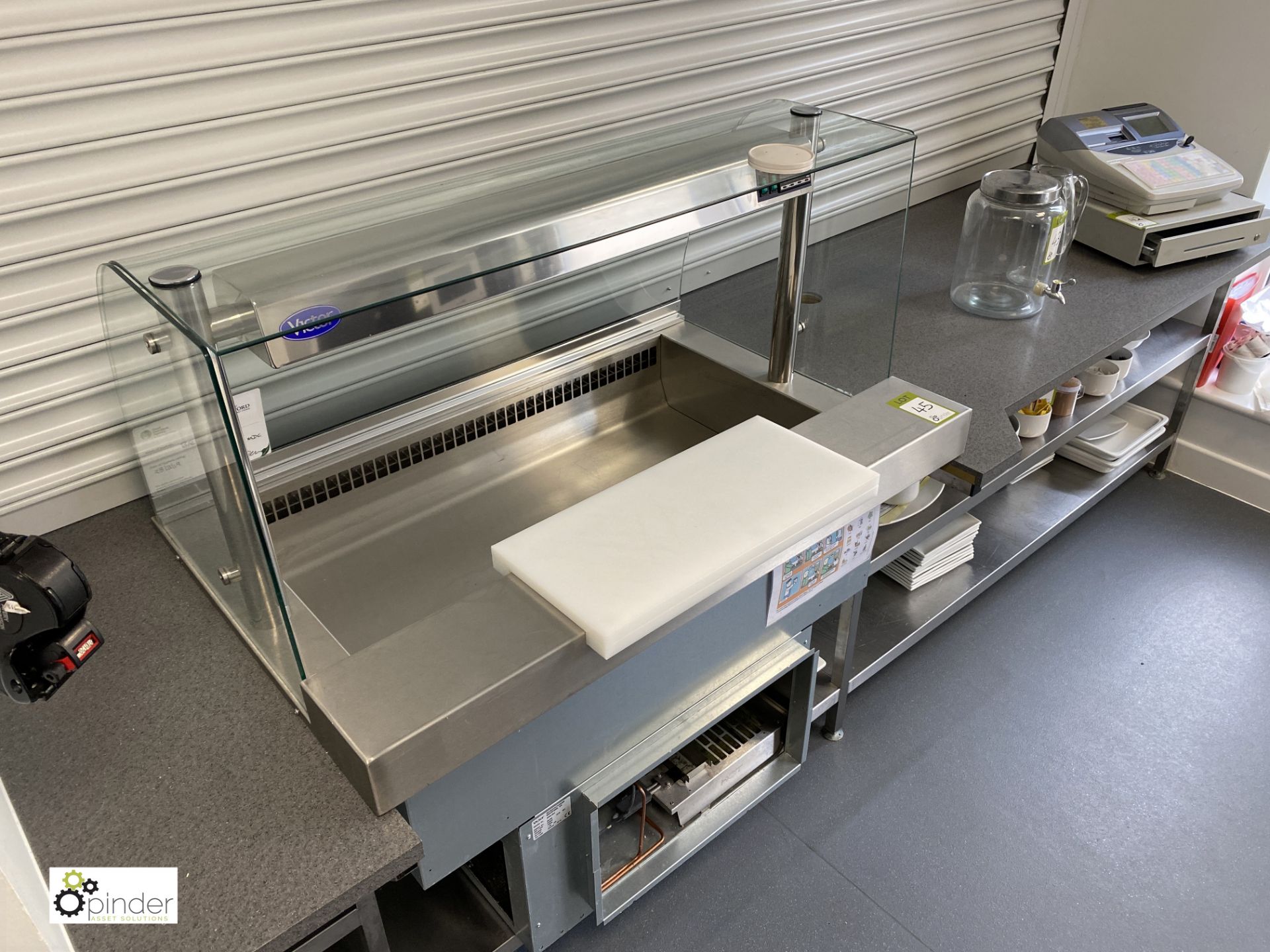 Victor DRDL3DZ refrigerated Servery, with servery counter and stainless steel shelves, 3220mm x - Image 4 of 9