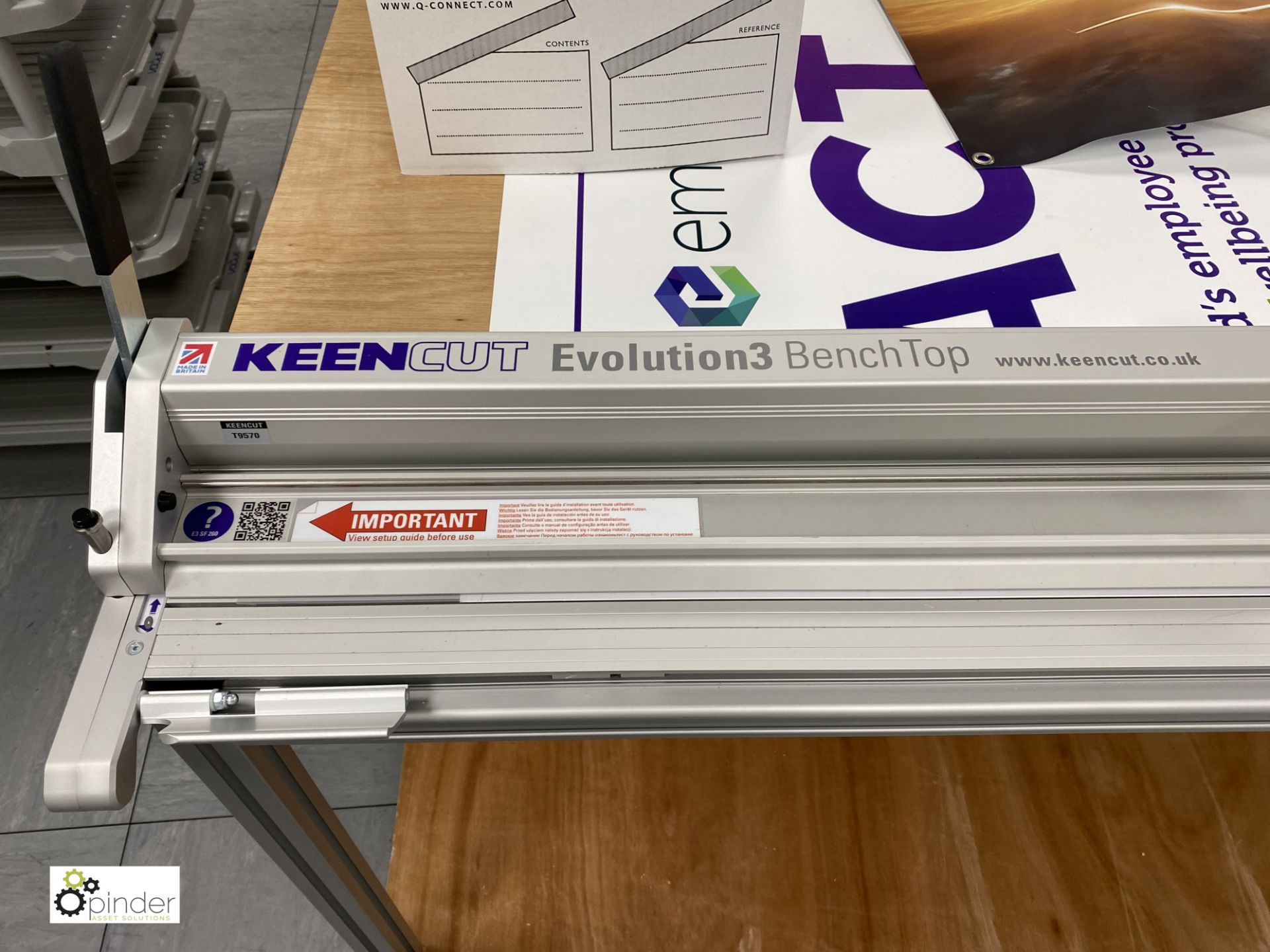 Keen Cut Evolution3 bench top Paper Trimmer, 2800mm wide, with cutting bench, 2915mm x 1400mm x - Image 3 of 8