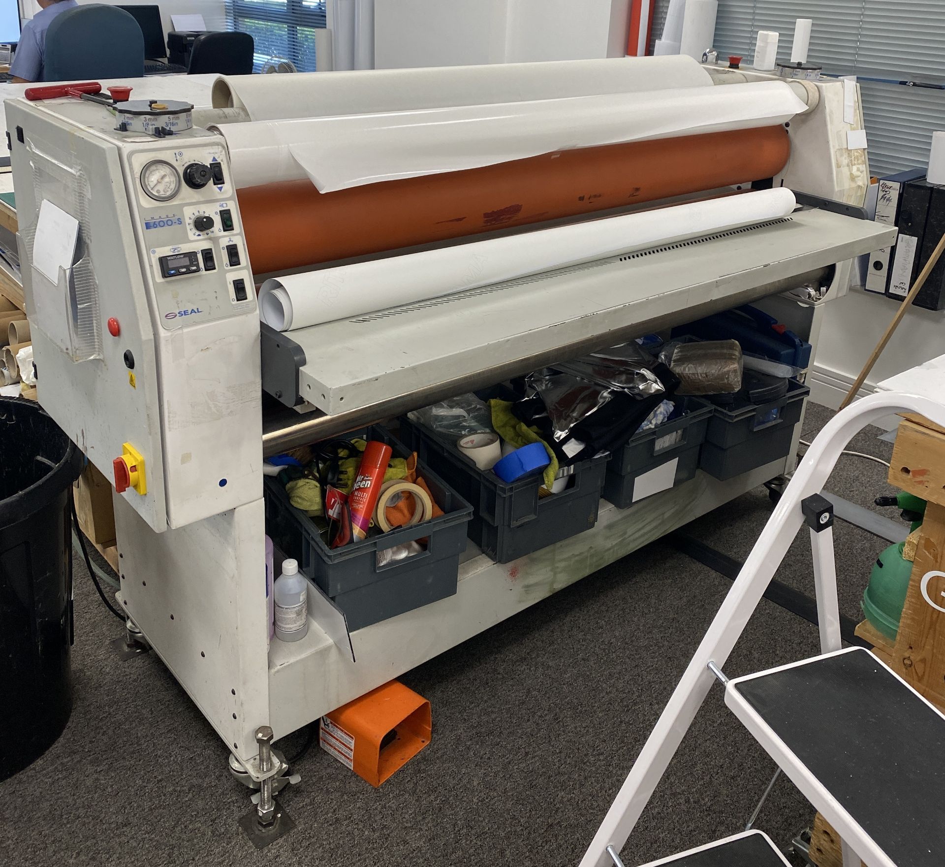 Seal IT-600S Laminator, 240volts, serial number 60