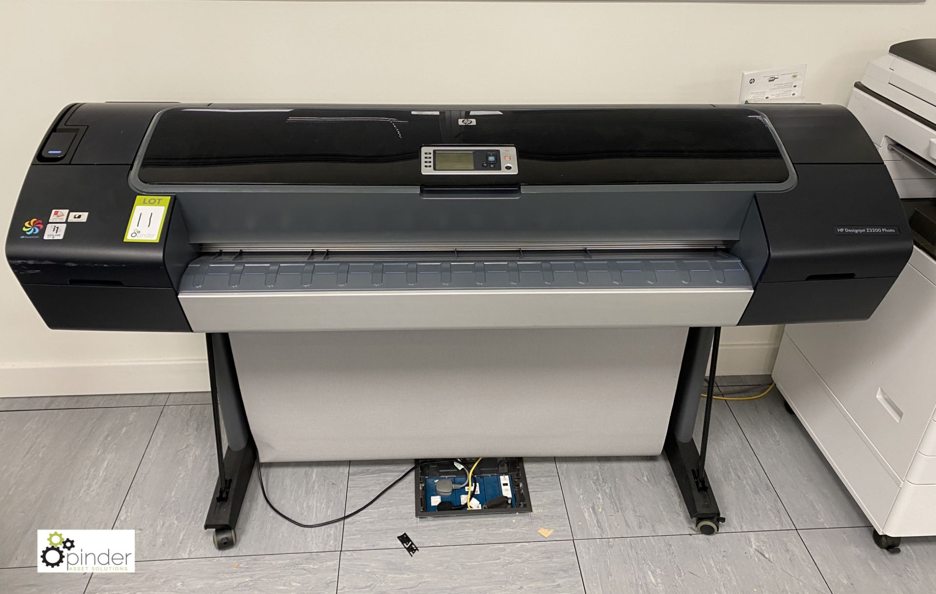 Hewlett Packard Designjet Z3200 wide format colour inkjet Plotter, 240volts (LOCATION: Bingley, in - Image 2 of 9