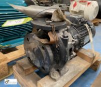 Leroy Somer LS65-40-125/2.2-2 Centrifugal Pump, with 2.2kw motor, 2860rpm (LOCATION: Kingstown Ind