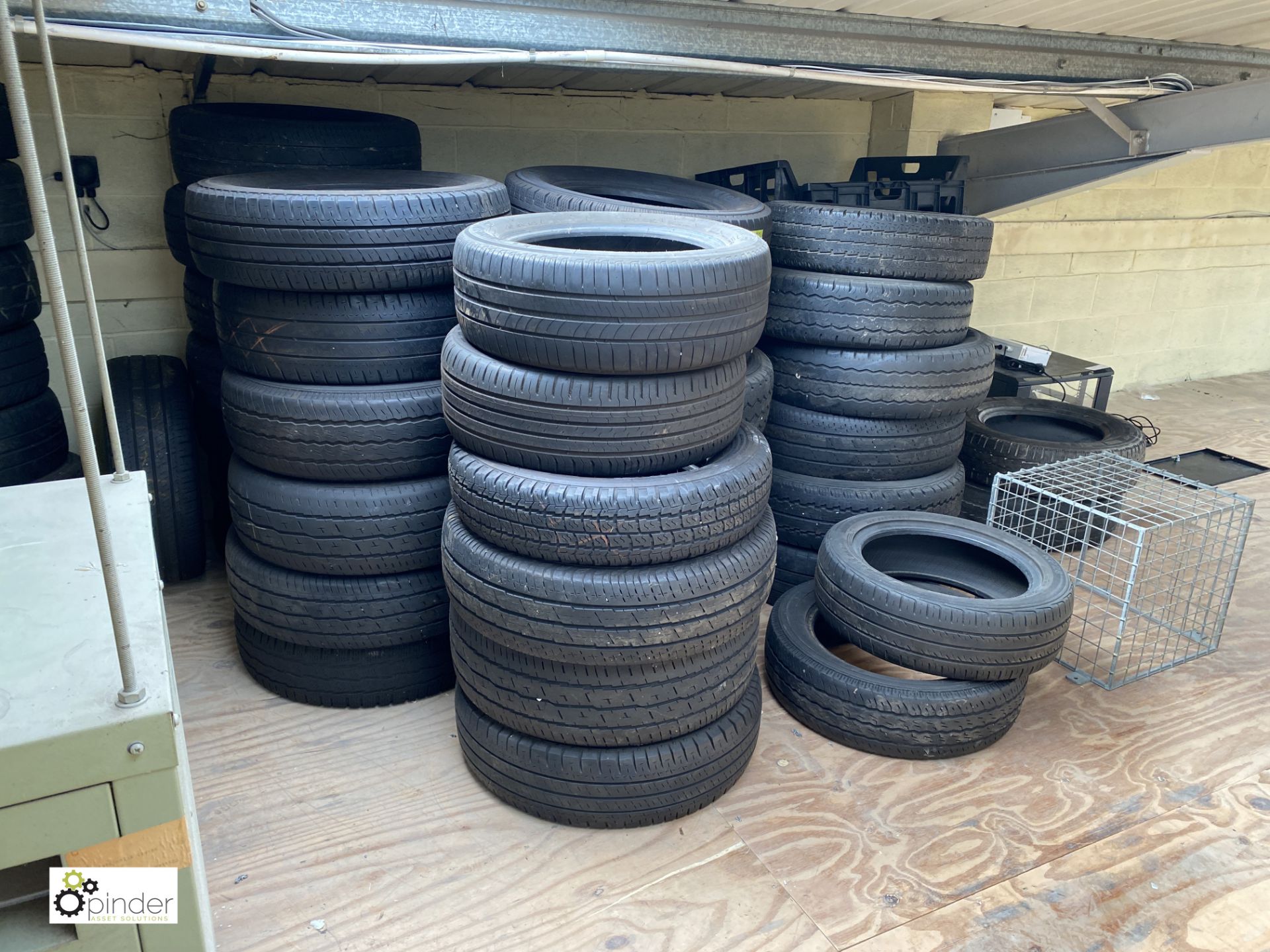 Approx 60 various used/punctured tyres (located in Unit 29) - Image 10 of 11