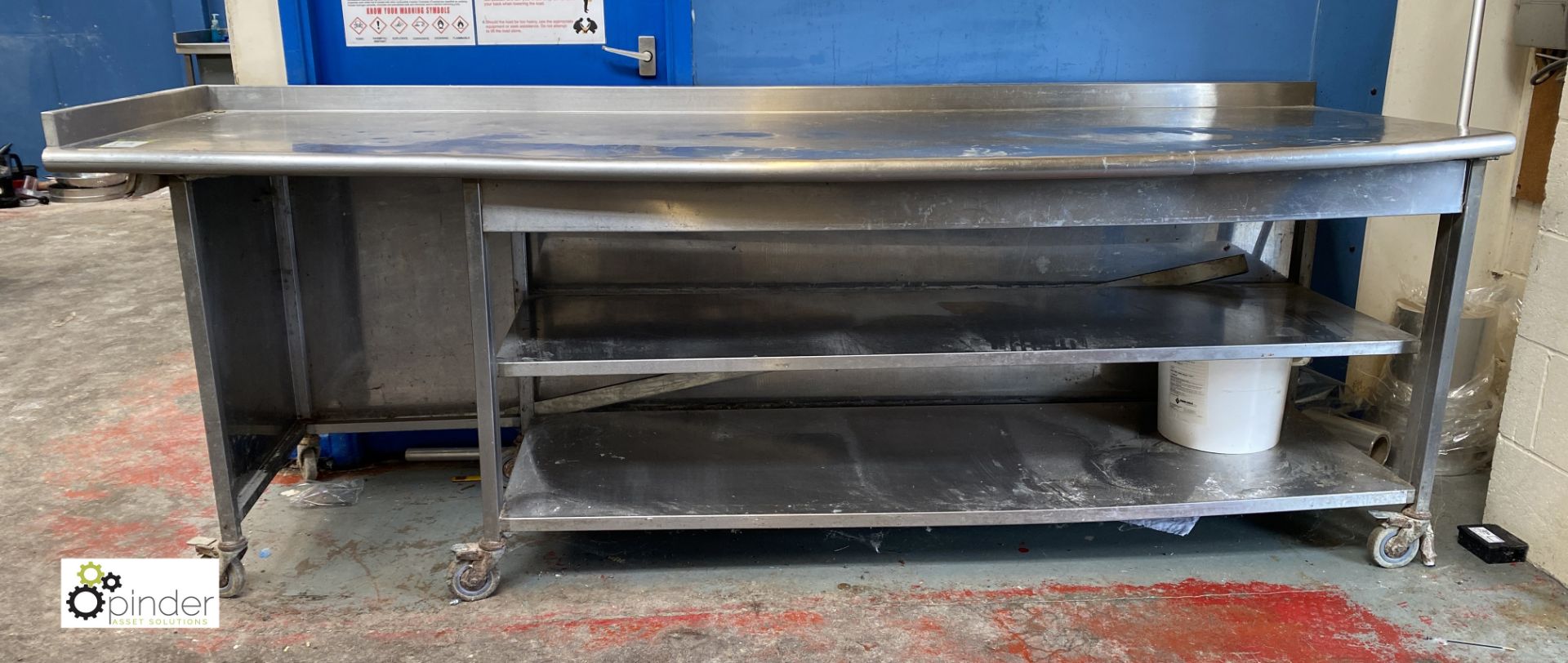 Stainless steel mobile Preparation Table, 2620mm x 750mm x 900mm, with left hand, rear lip and 2 - Image 4 of 5