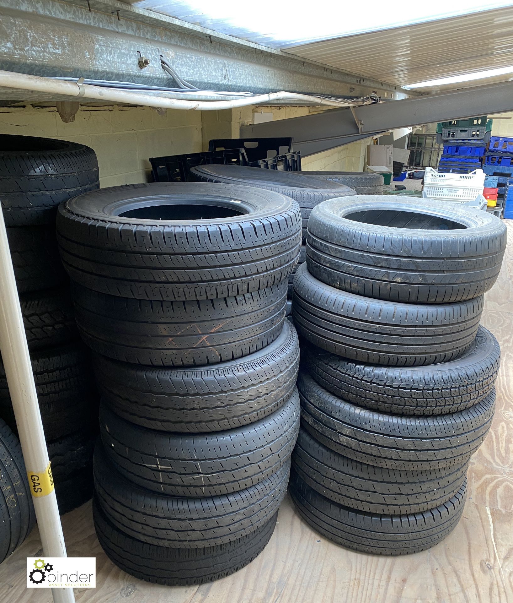 Approx 60 various used/punctured tyres (located in Unit 29) - Image 9 of 11