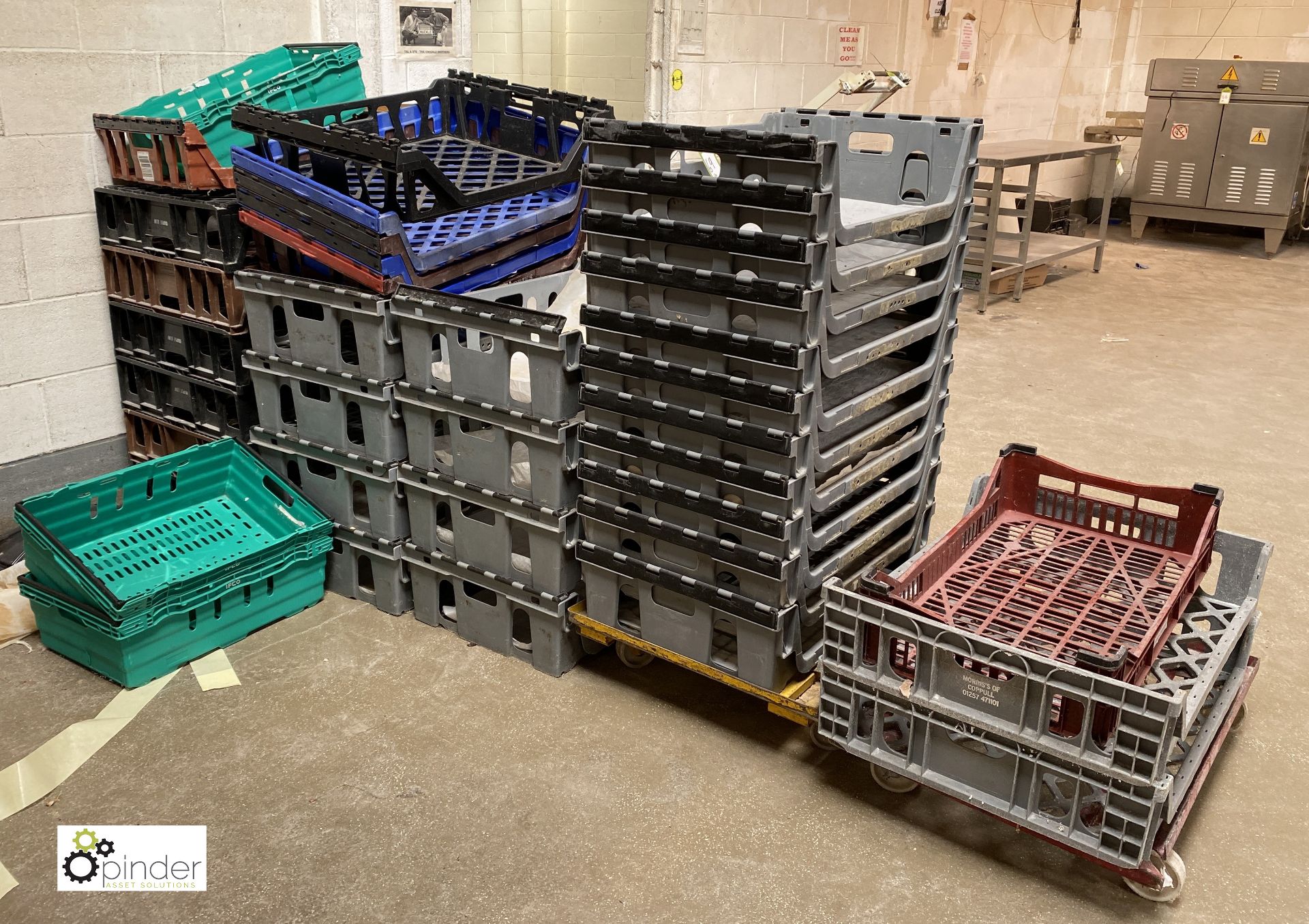 Quantity various plastic Bread/Pie Trays (located in Unit 29) - Image 2 of 4