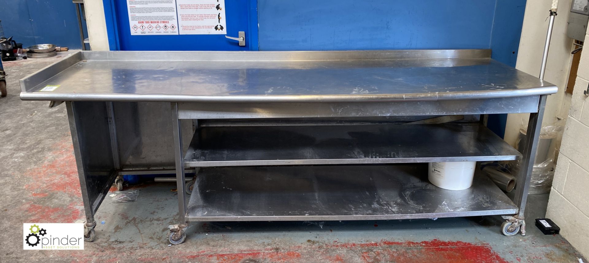 Stainless steel mobile Preparation Table, 2620mm x 750mm x 900mm, with left hand, rear lip and 2 - Image 2 of 5