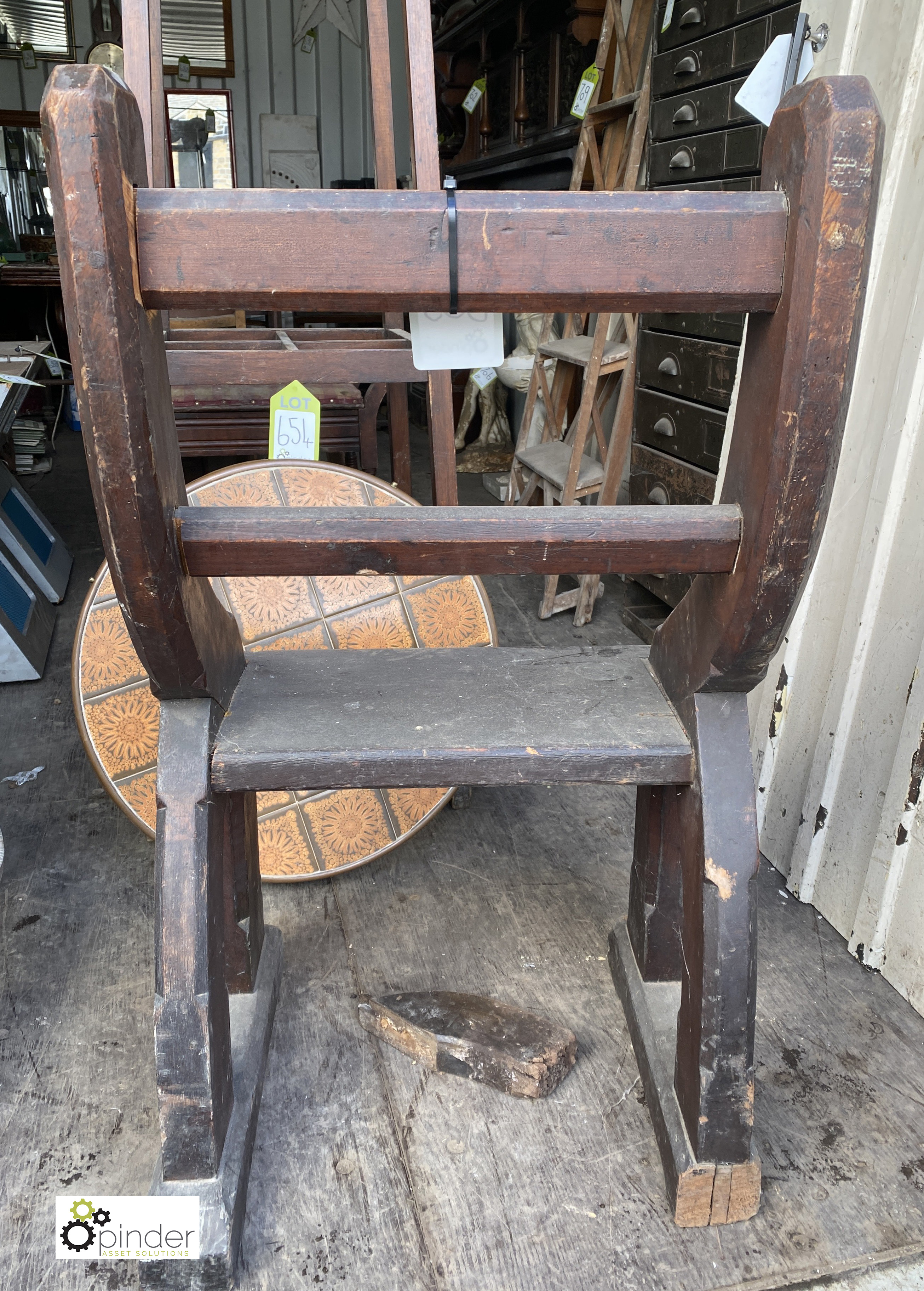 A pitched pine single Gothic Pew, circa 1880s, 36in high x 21in wide - Image 4 of 5