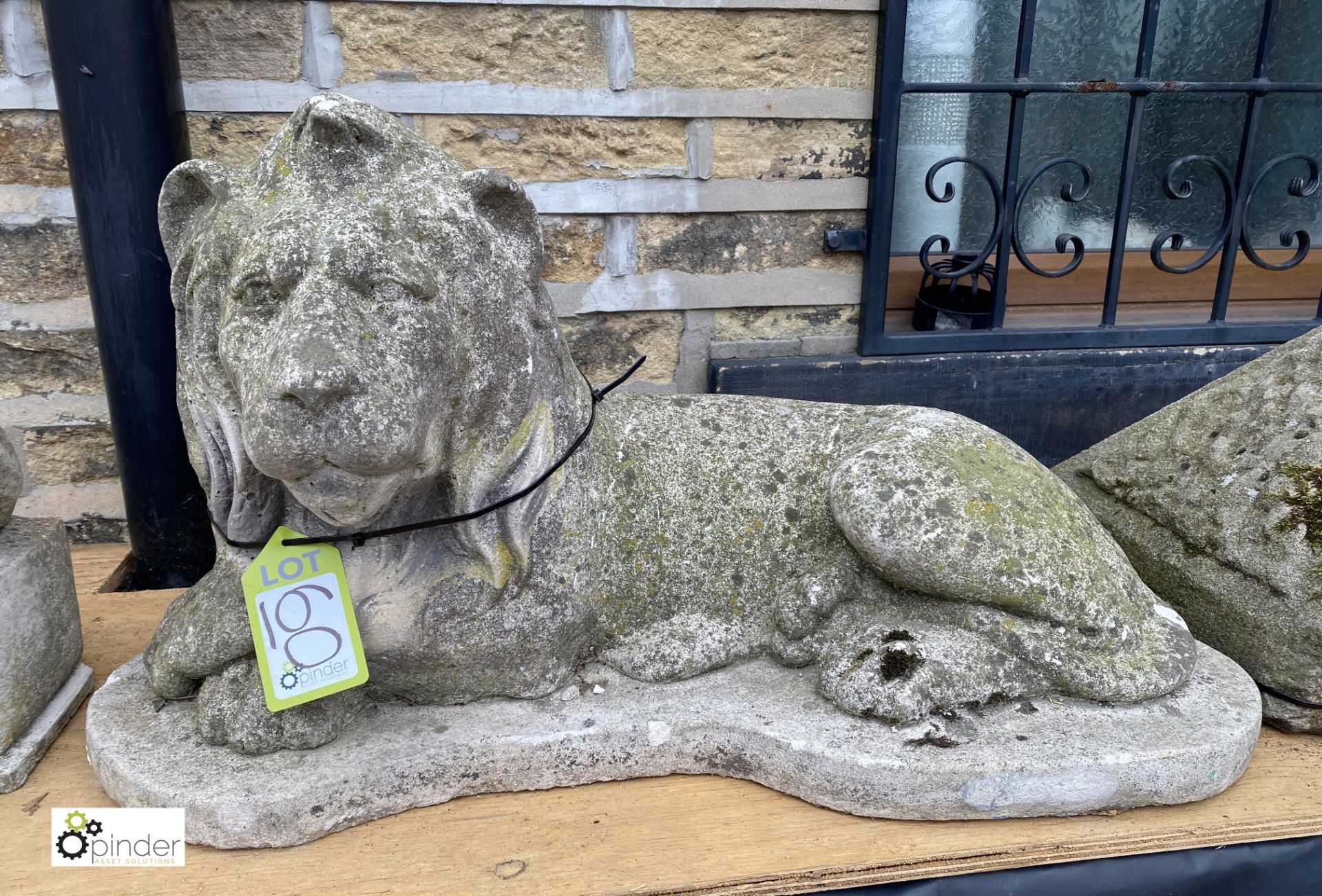 A pair reconstituted recumbent Statue of Lions, on plinths, 18in high x 34in wide - Image 4 of 6