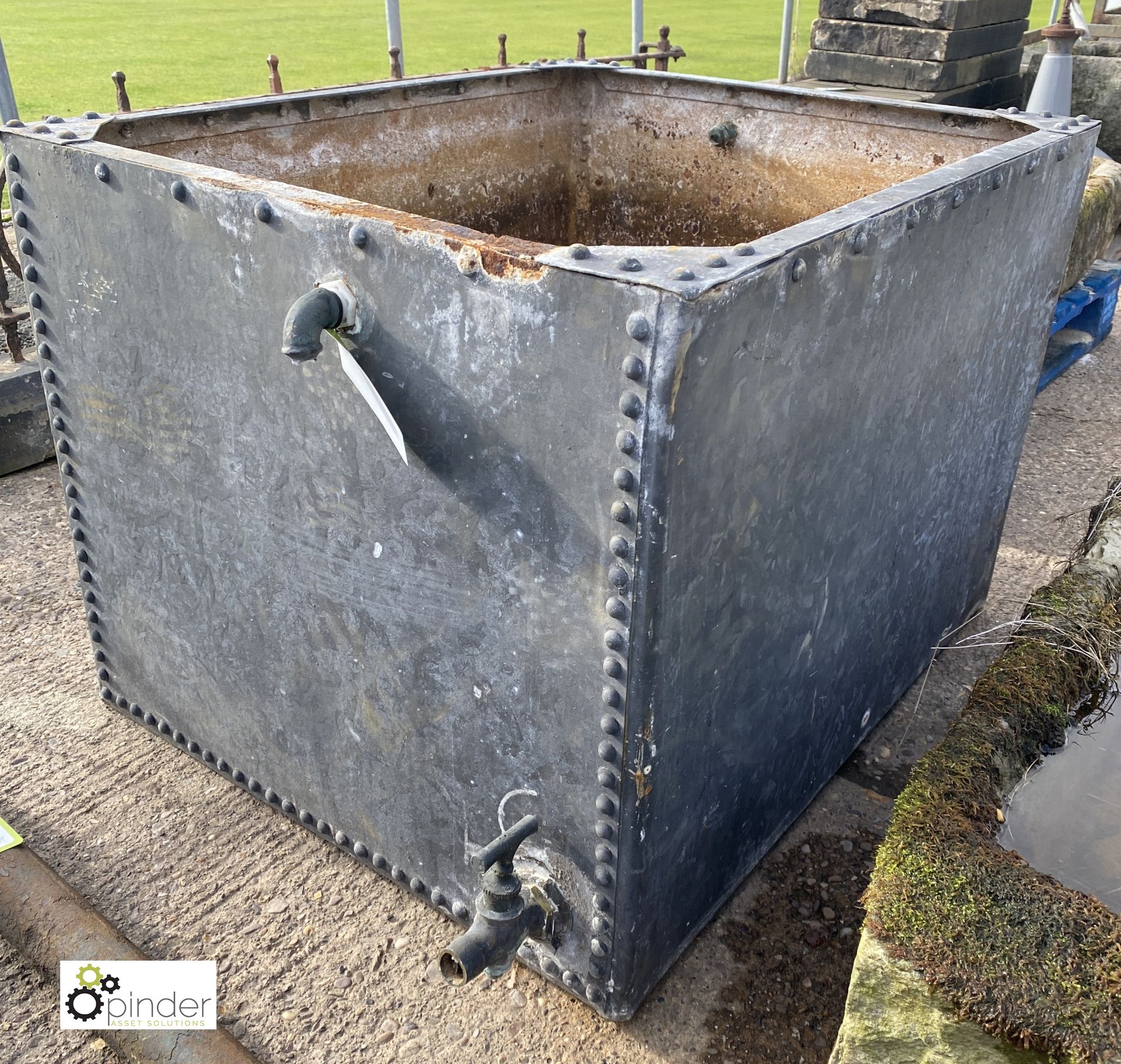 A Victorian metal riveted galvanised Water Cistern, 26in high x 30in x 36in long - Image 3 of 8