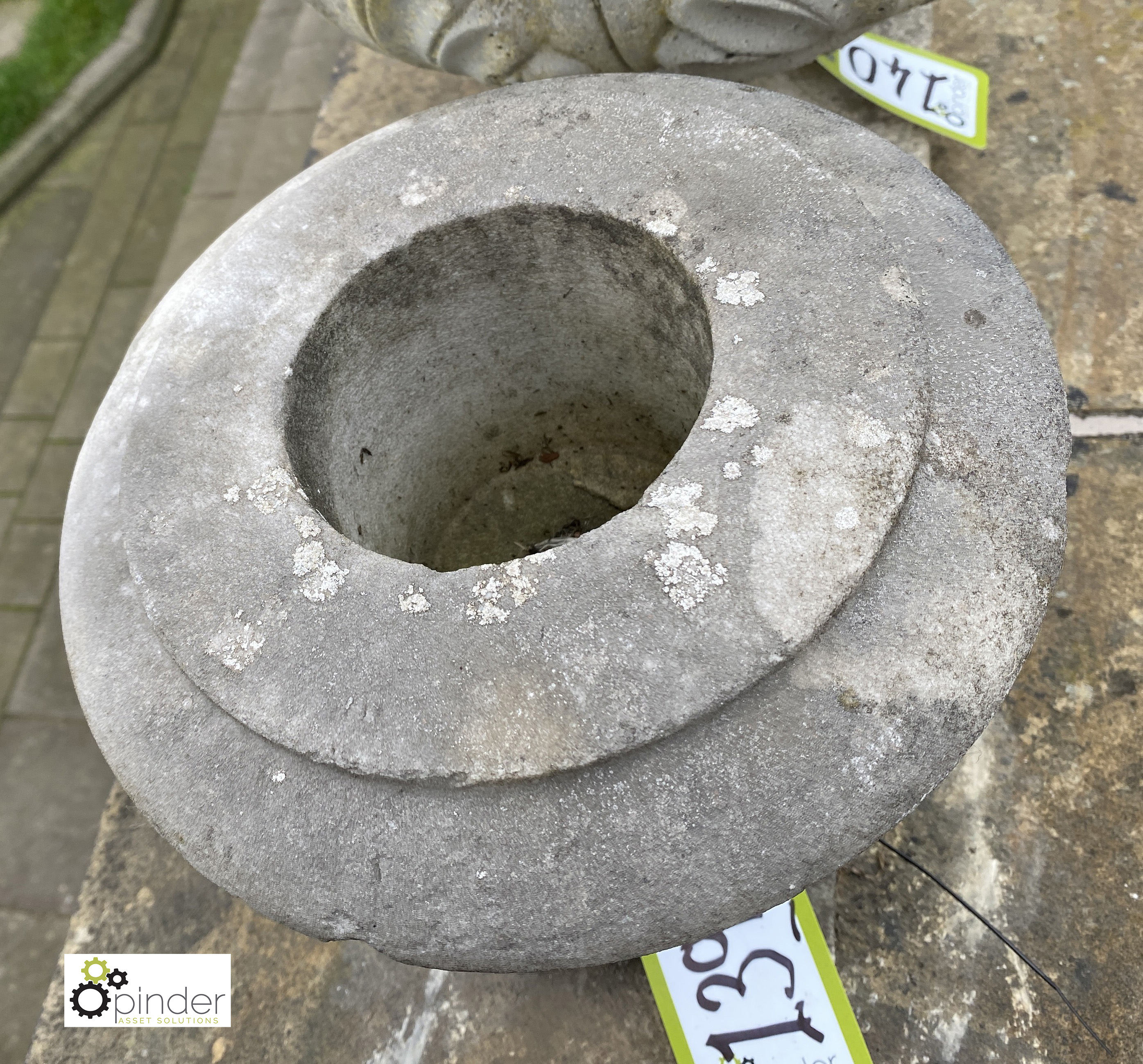 A statuary marble carved Campania Urn, 12in high x 10in diameter - Image 3 of 5