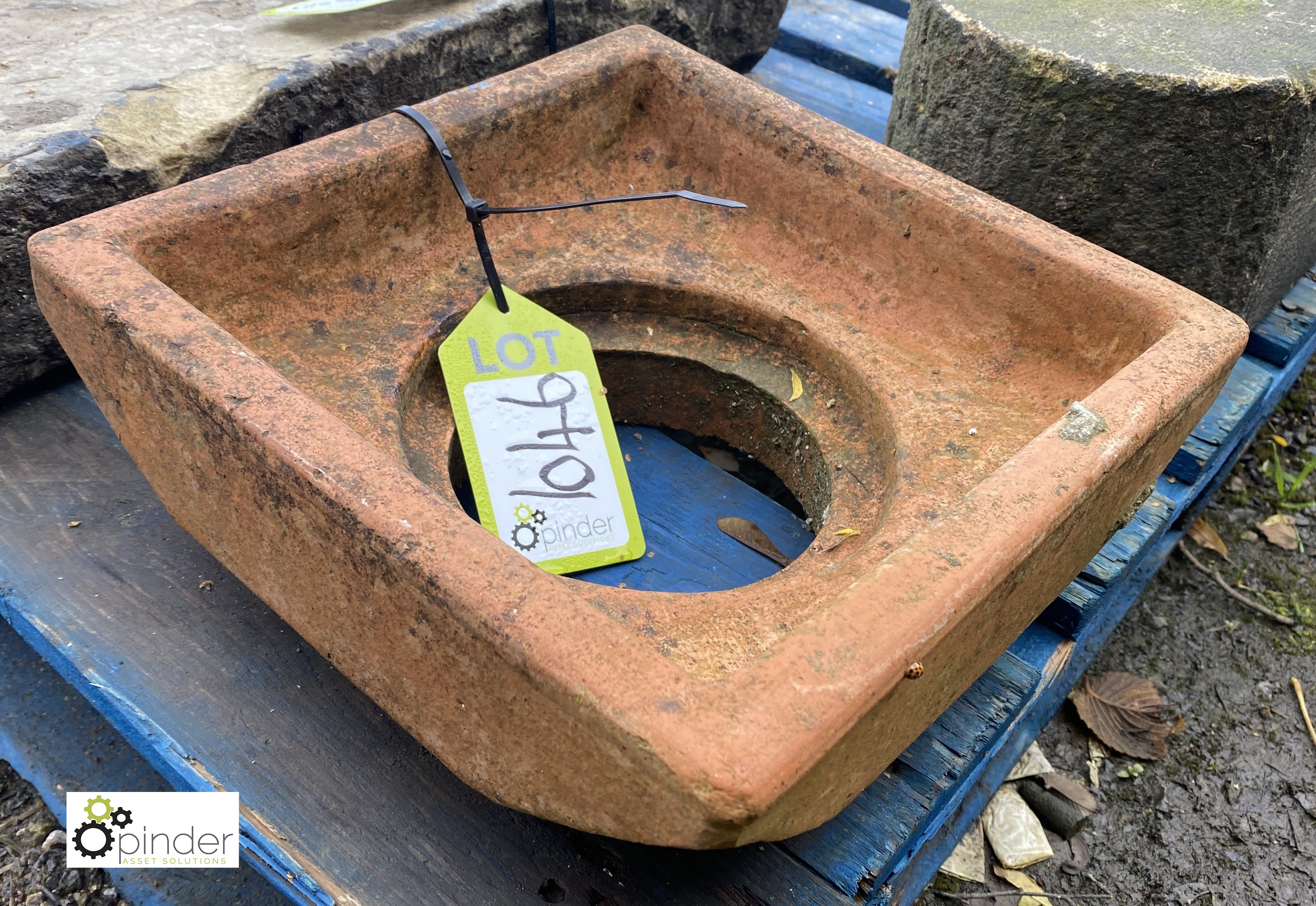 A terracotta Grain Gully, circa mid 1900s, 12in x 12in (Located at Deep Lane, Huddersfield) - Image 3 of 4