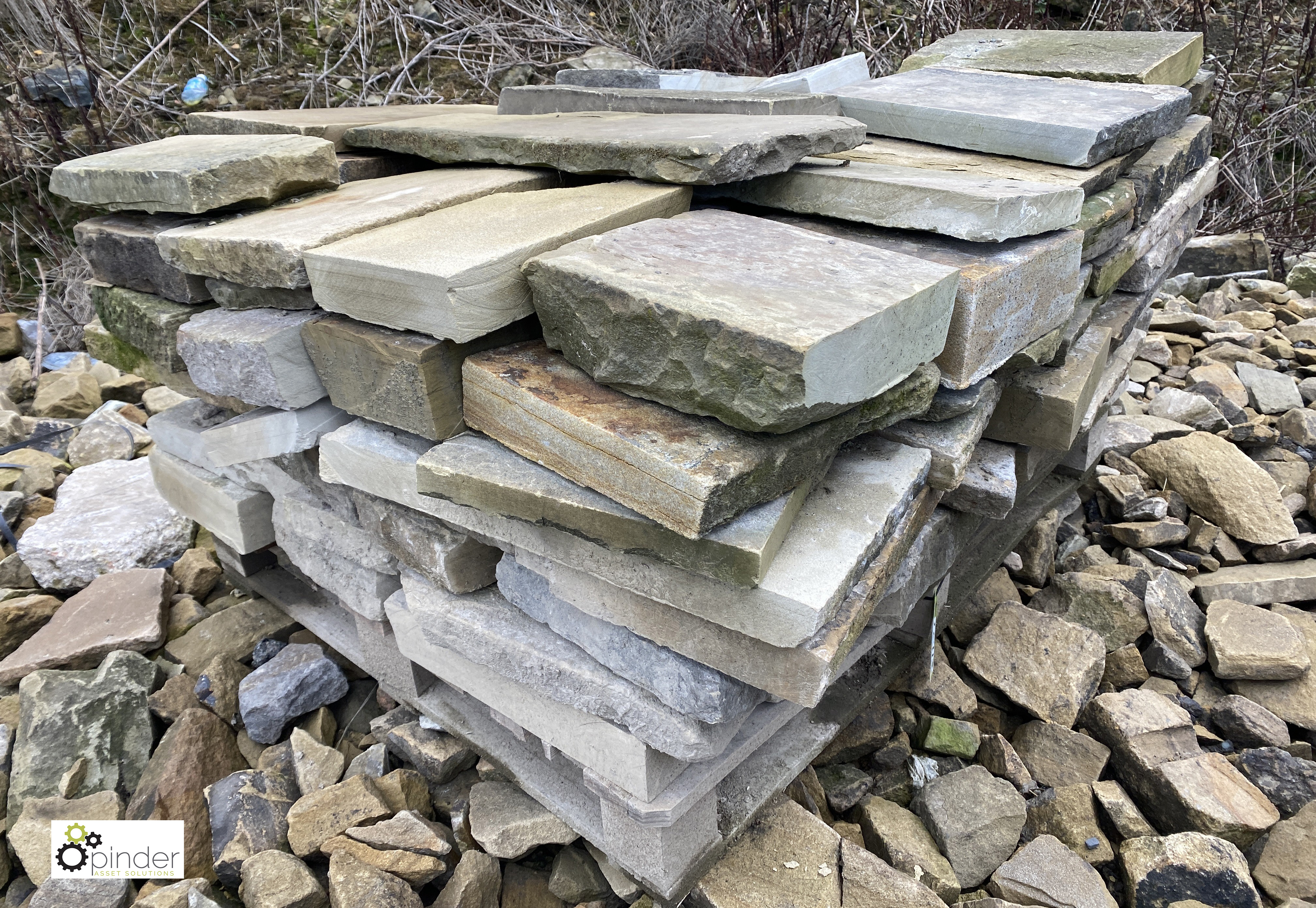 A pallet antique reclaimed Yorkshire Stone Paving/Steppingstones, approx. 10.5sq yards (Located at - Image 4 of 7