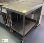 Stainless steel mobile Preparation Table, 700mm x 900mm x 900mm, with undershelf