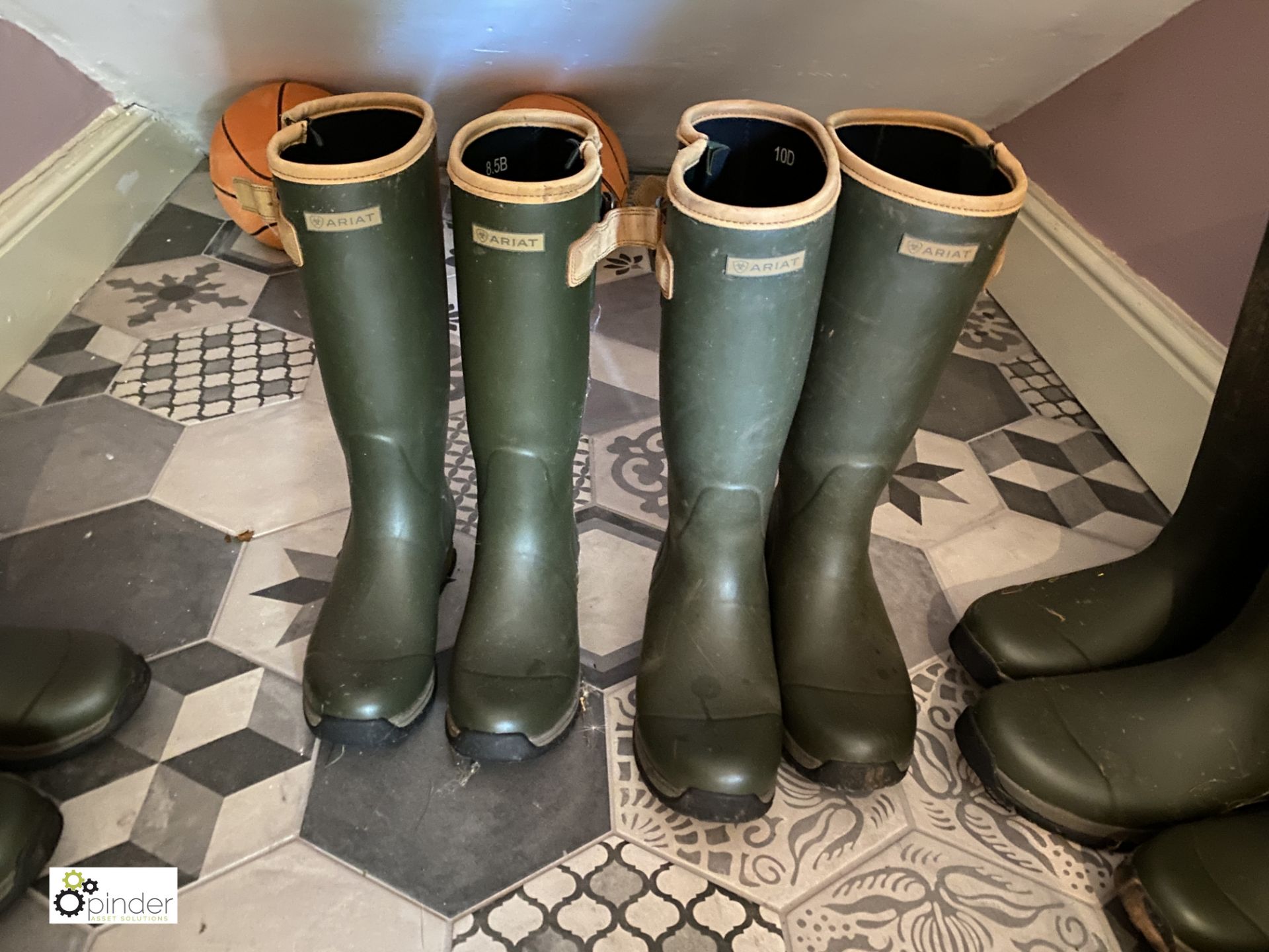 17 pairs Ariat Insulated Rubber Boots, size 6.5 to 12, used - Image 8 of 9