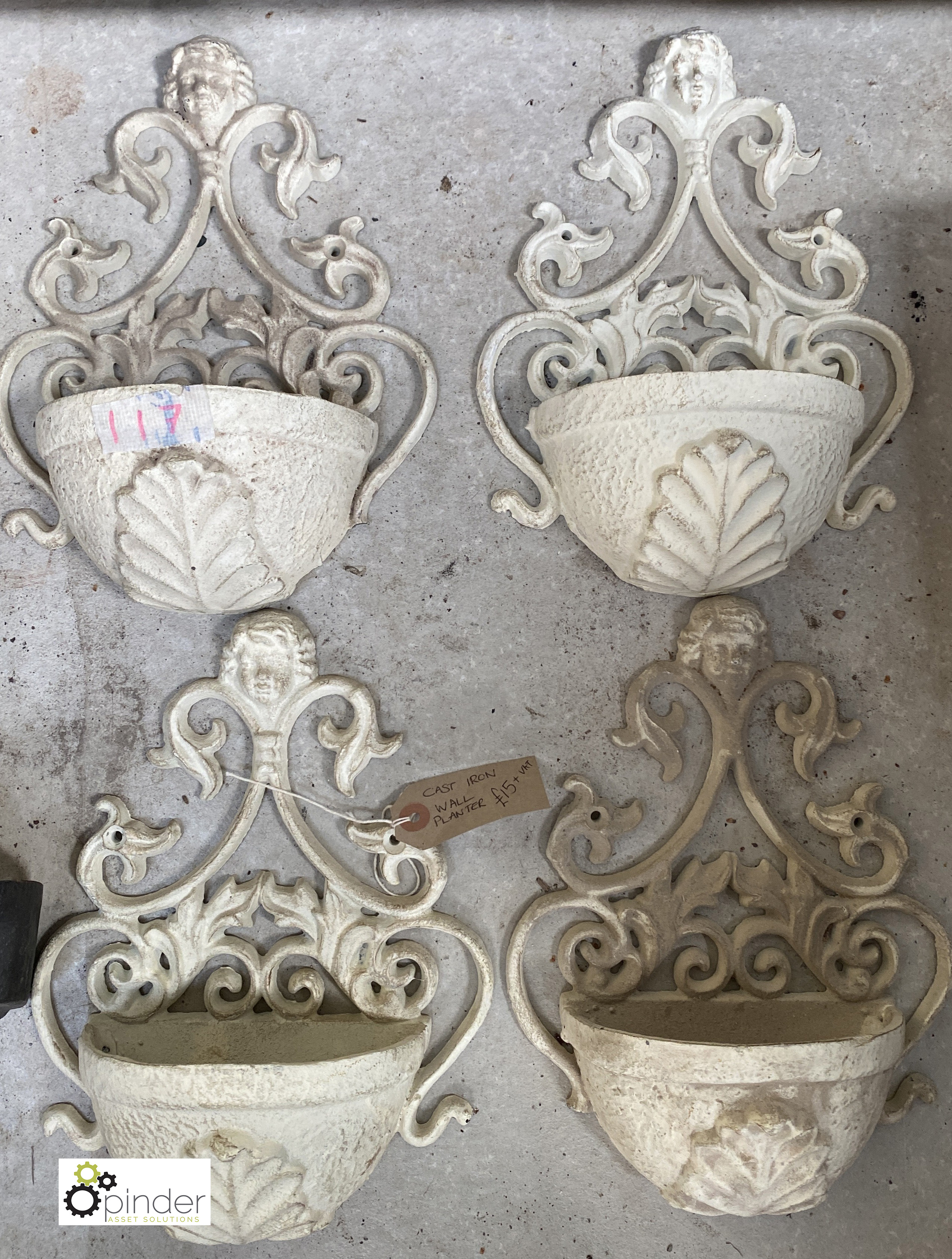 4 painted cast iron Wall Sconces, 270mm high x 210mm wide x 90mm deep