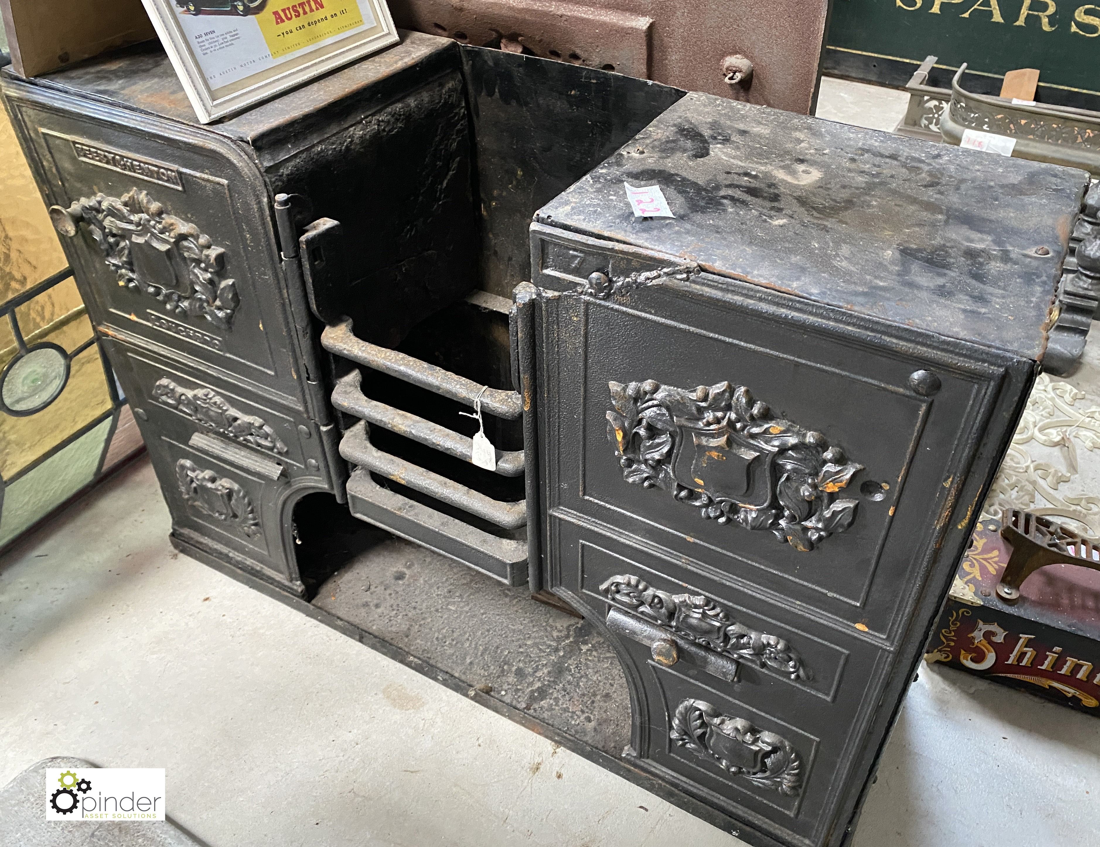 A cast iron Georgian Cooking Range, with oven, 620mm high x 870mm wide x 300mm deep - Image 2 of 6