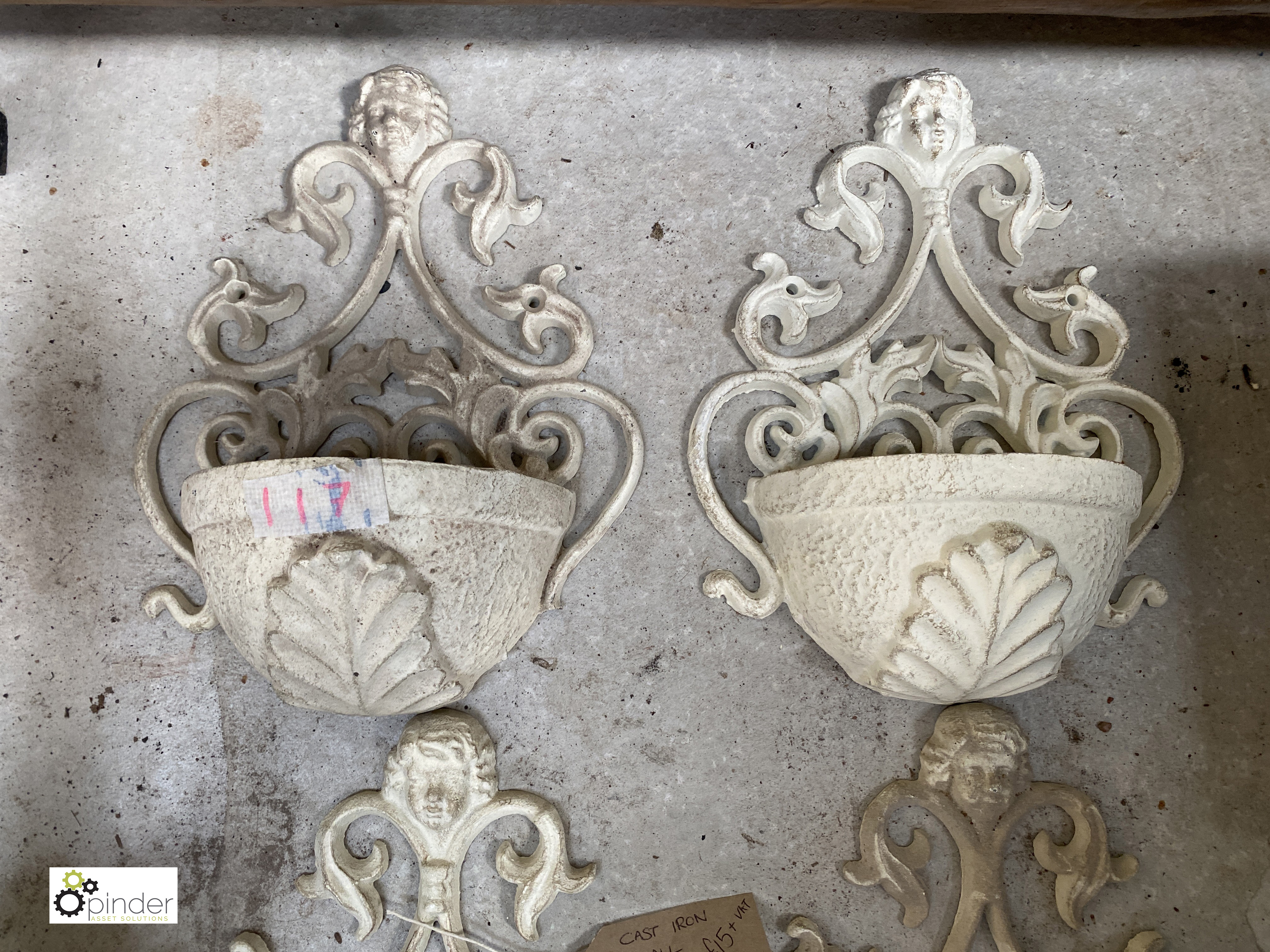 4 painted cast iron Wall Sconces, 270mm high x 210mm wide x 90mm deep - Image 4 of 5