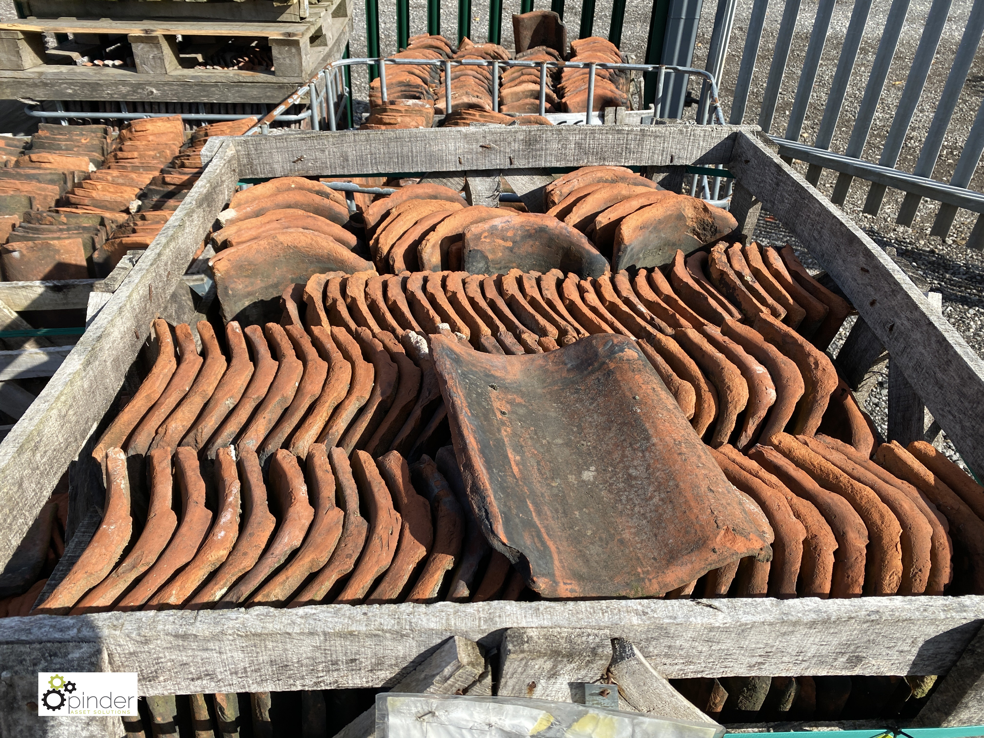 A large quantity reclaimed old English Pantiles, to 4 crates - Image 3 of 12