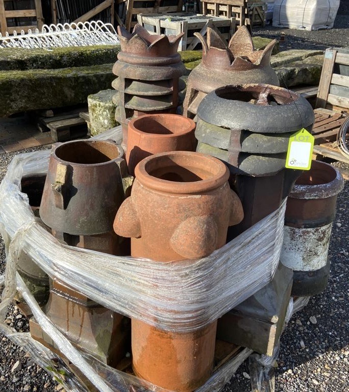 A quantity various reclaimed Chimney Pots (some da