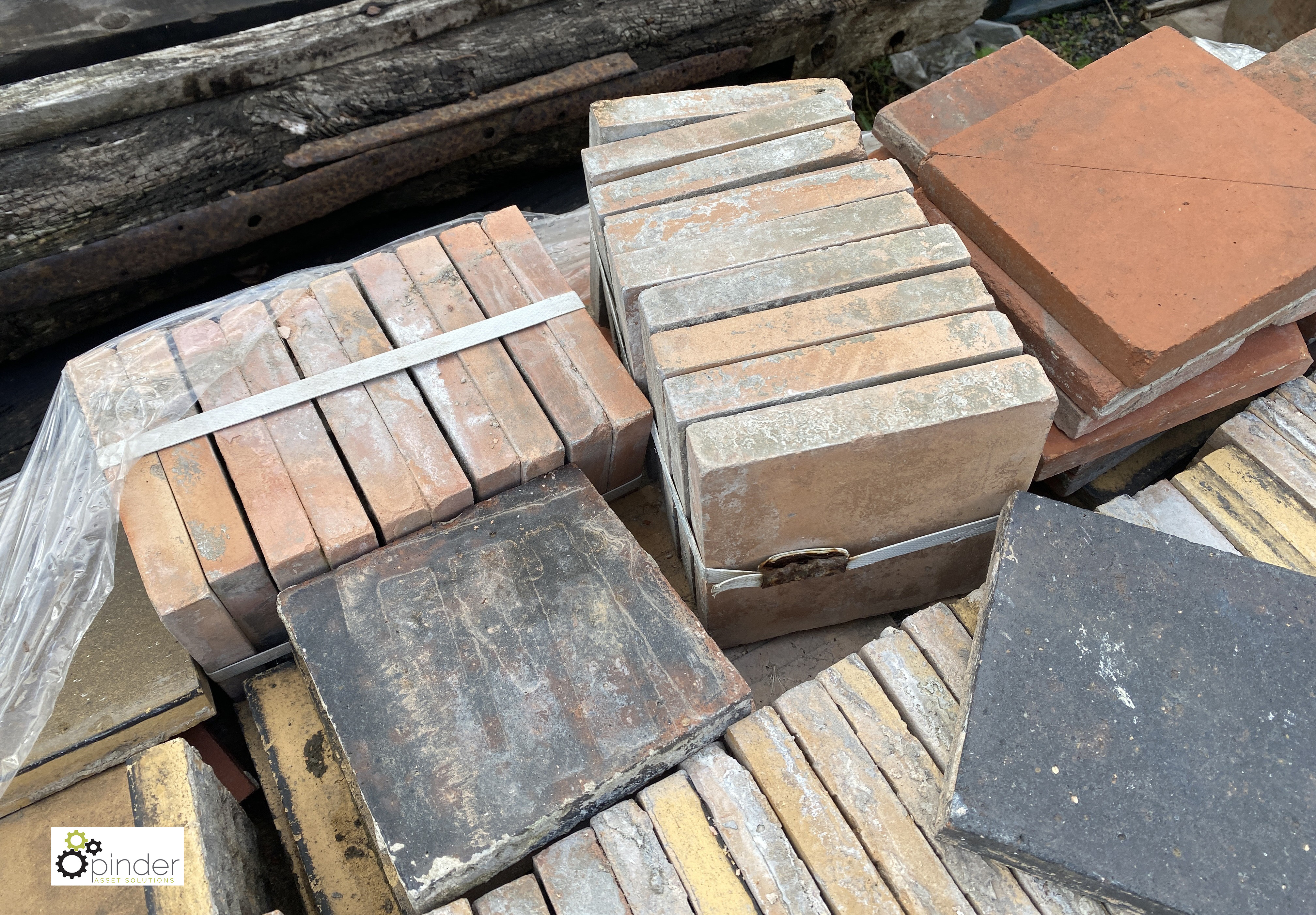 A large quantity buff Quarry Tiles, 6in x 6in, to pallet - Image 4 of 6